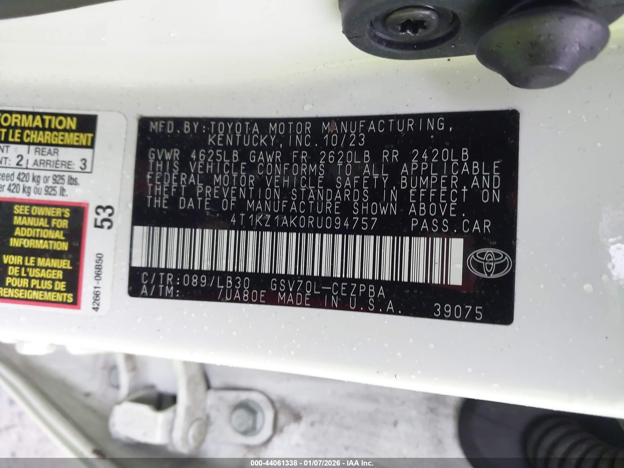 TOYOTA CAMRY image 9