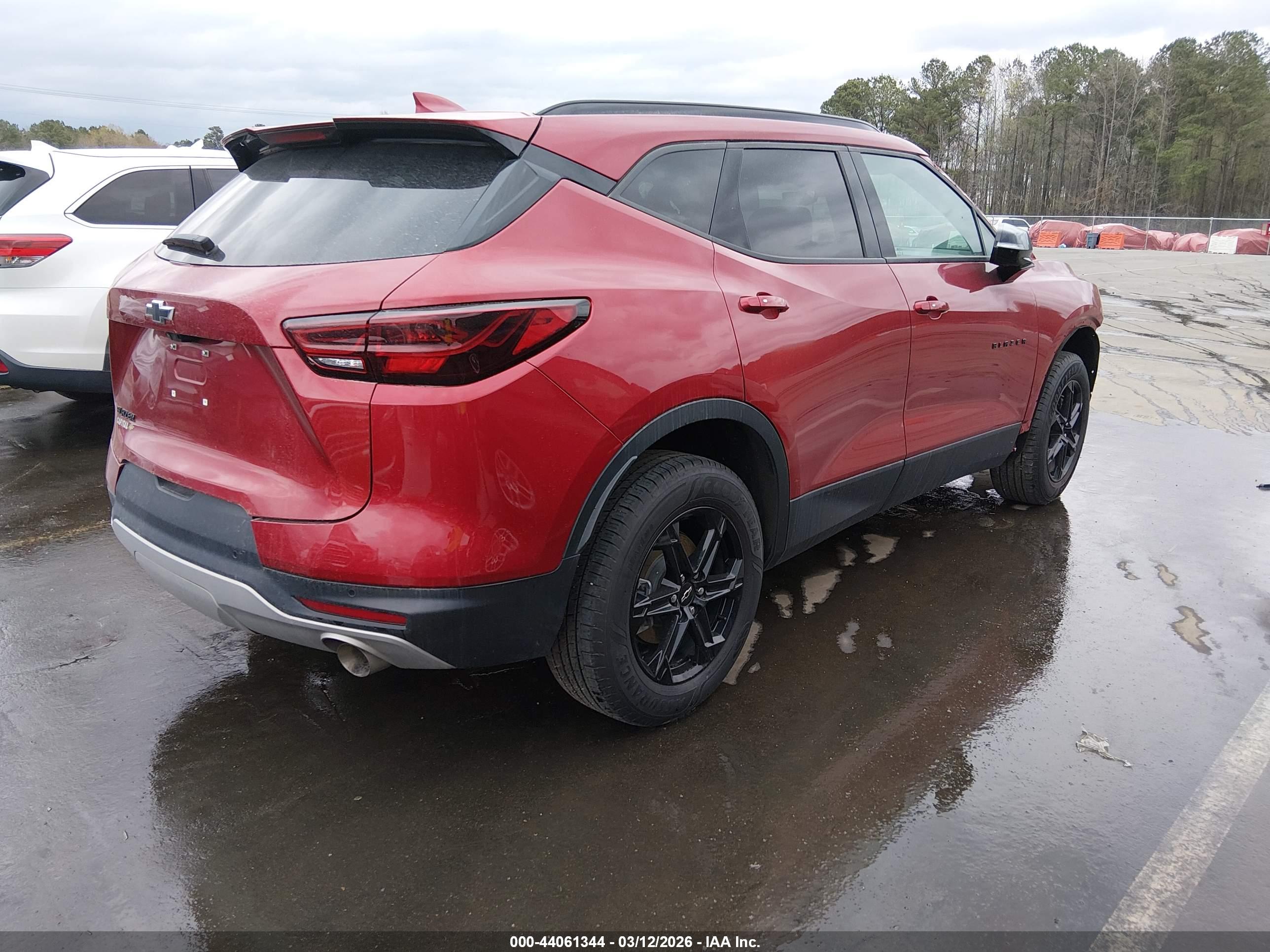 CHEVROLET BLAZER image 4