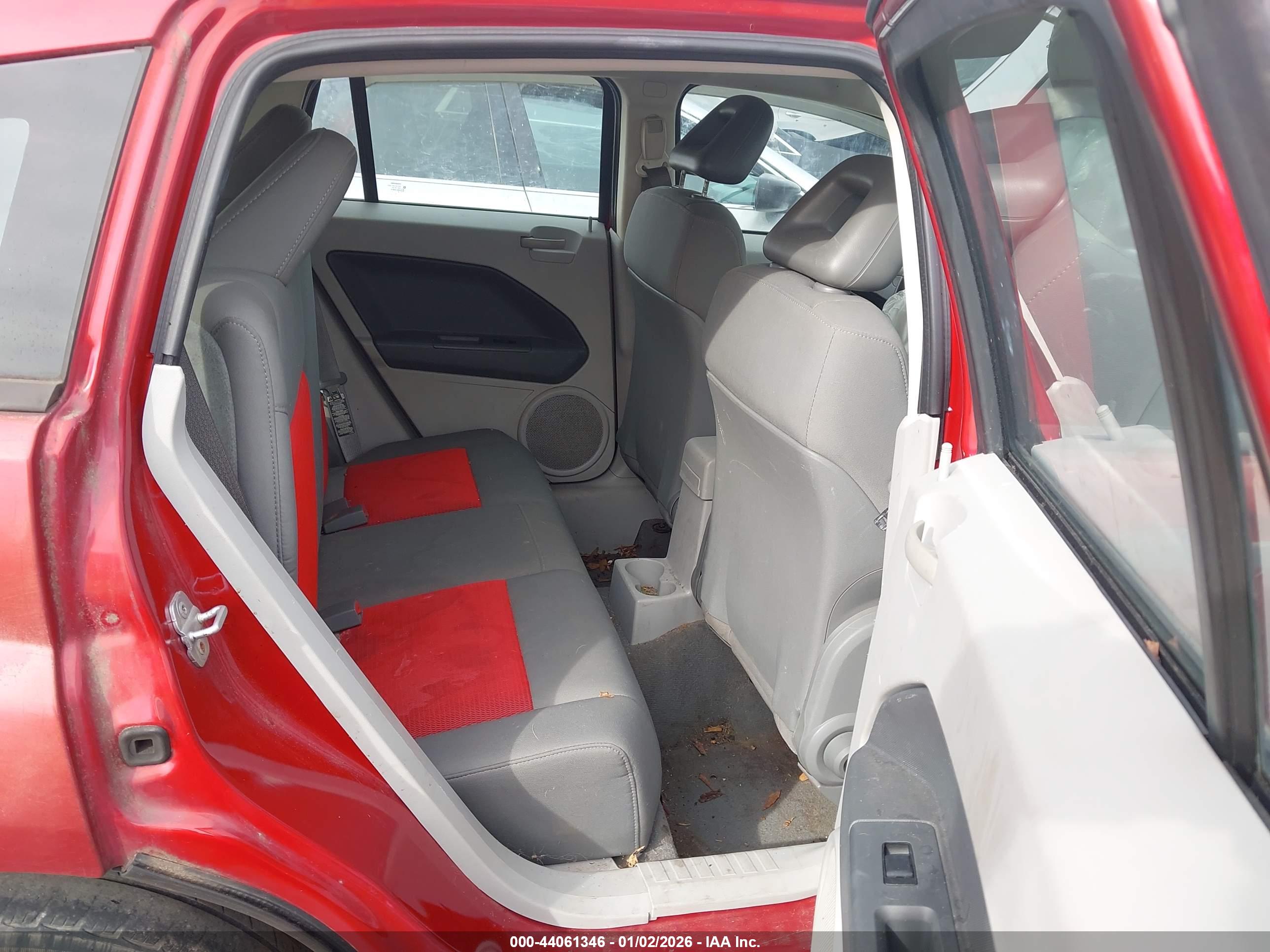 DODGE CALIBER image 8