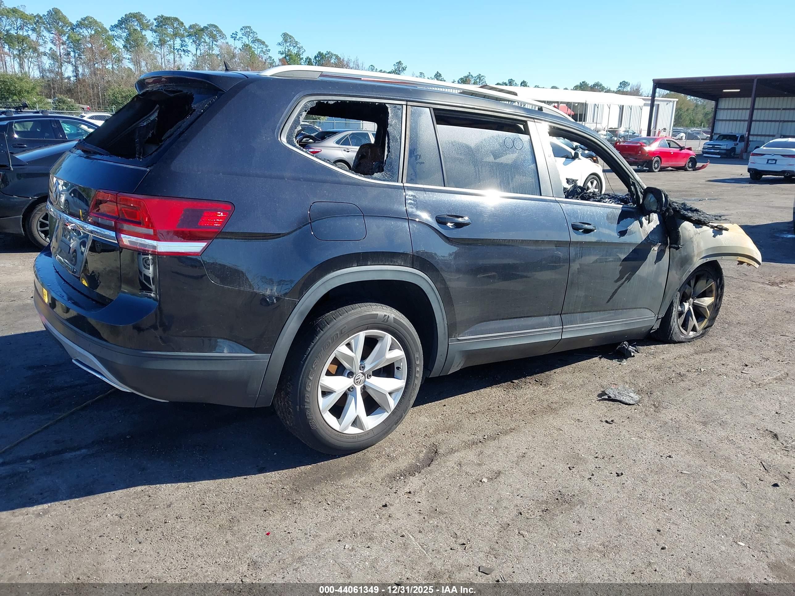 VOLKSWAGEN ATLAS image 4