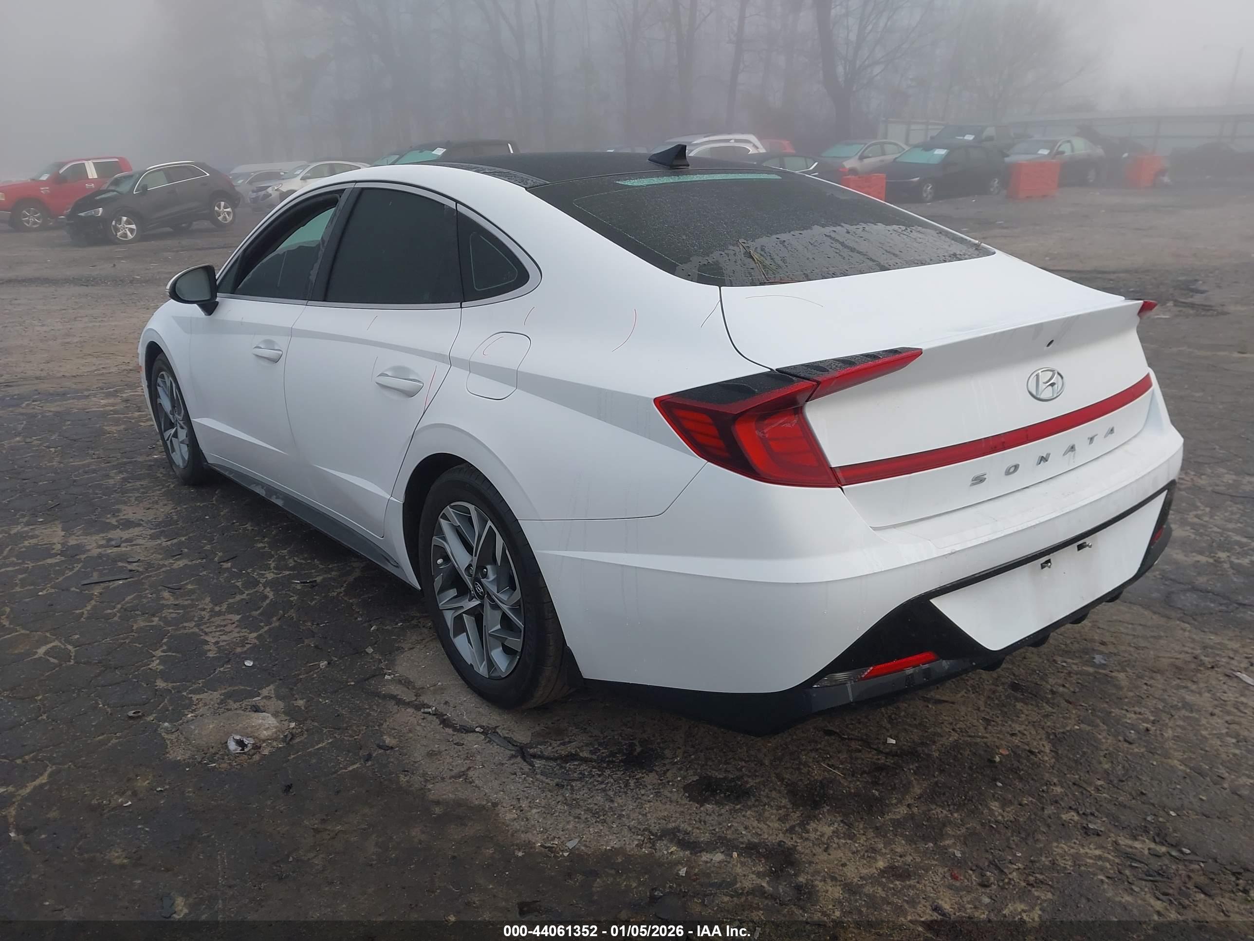 HYUNDAI SONATA image 3