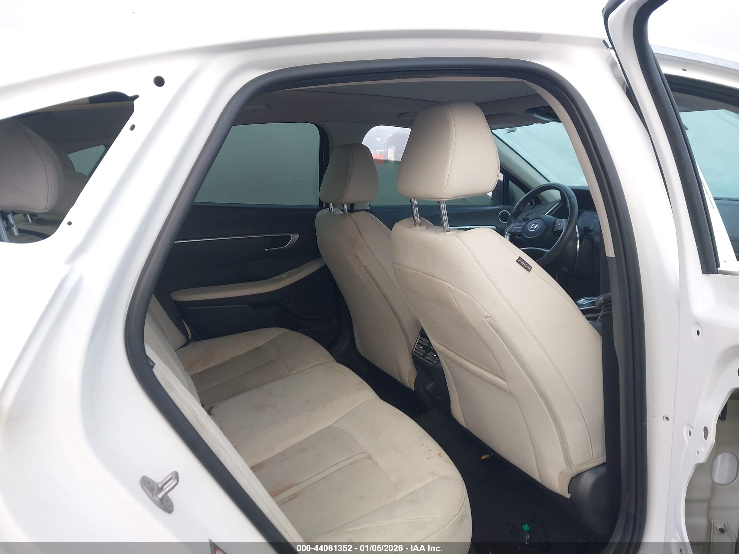 HYUNDAI SONATA image 8