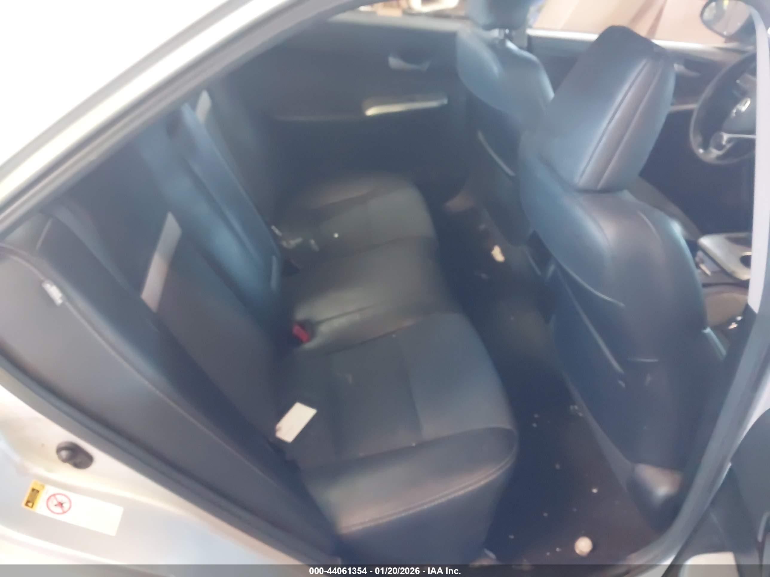 TOYOTA CAMRY image 8