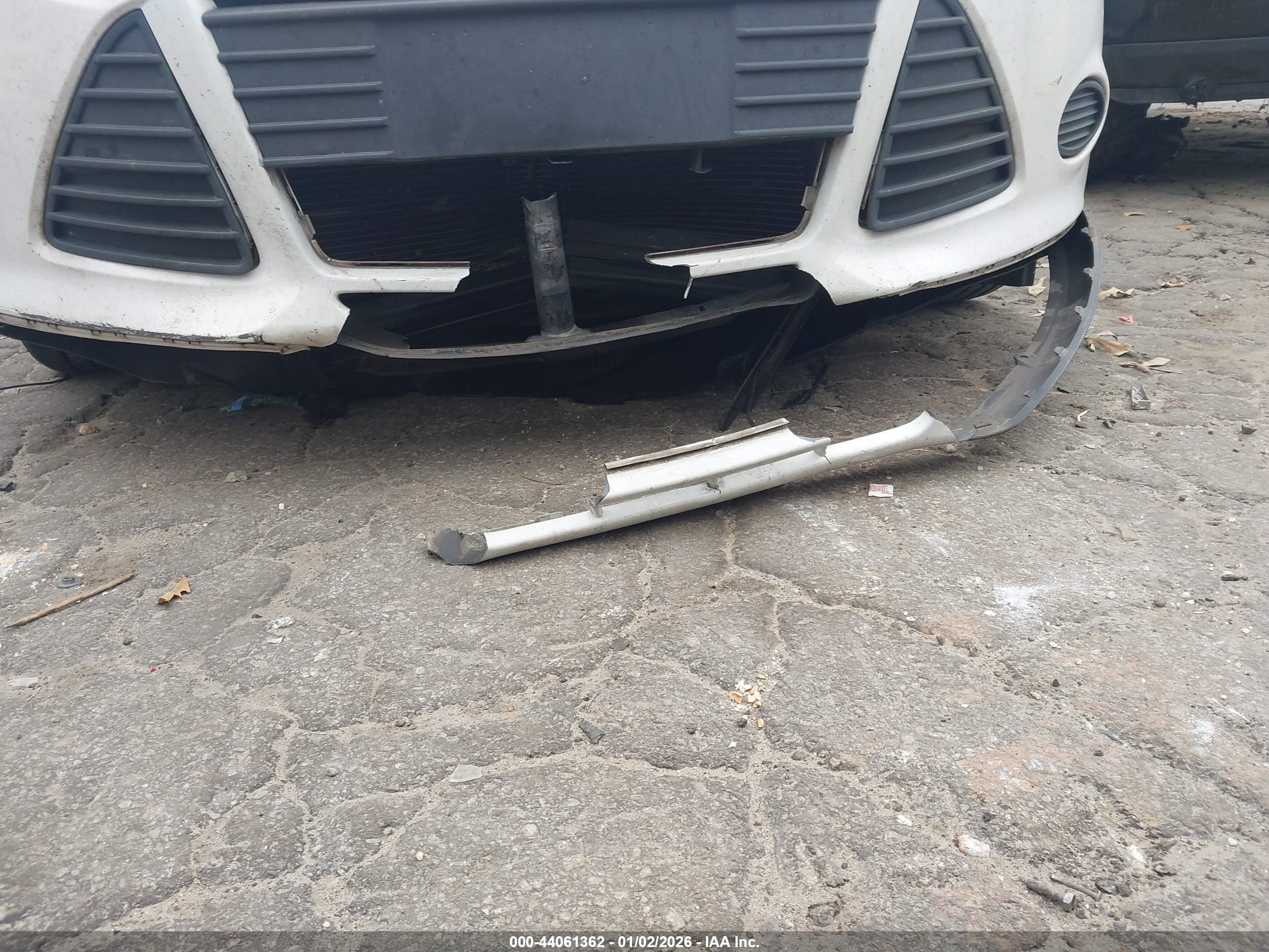 FORD FOCUS image 6