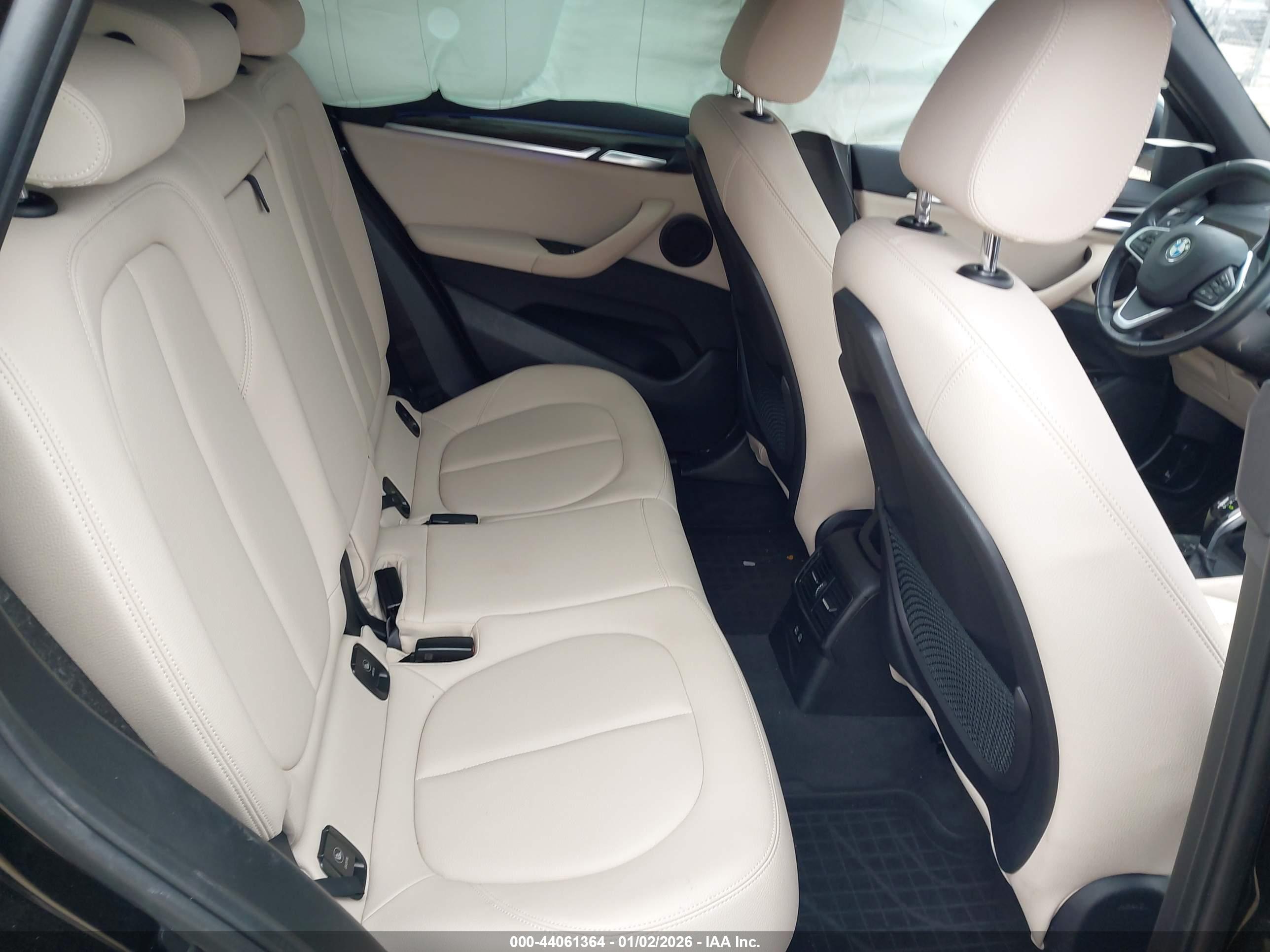 BMW X1 image 8