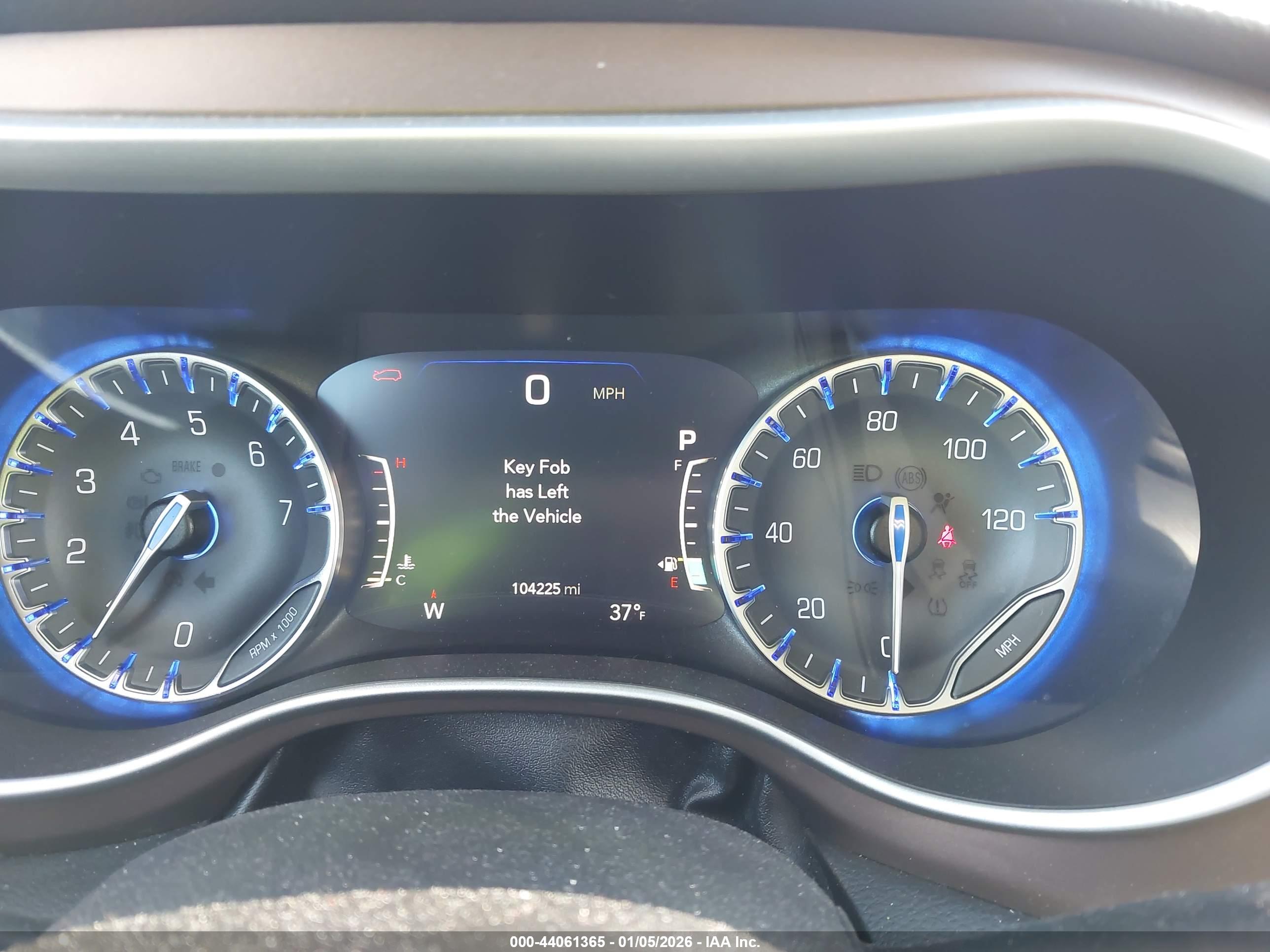 CHRYSLER PACIFICA image 7