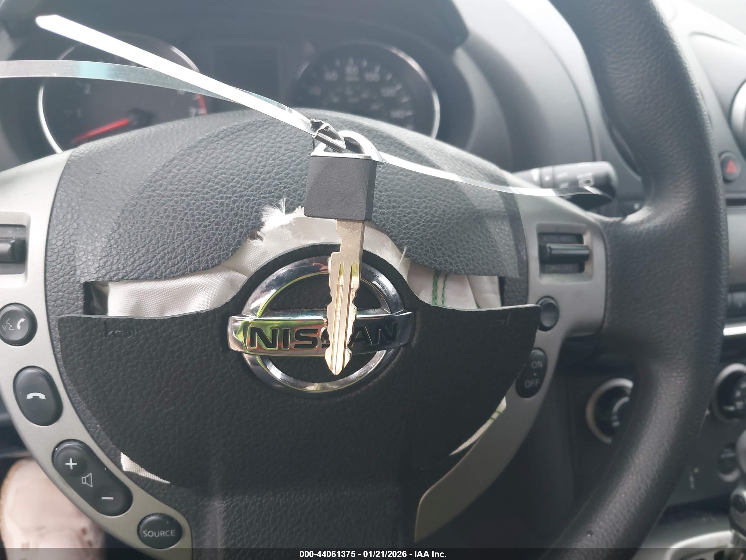 NISSAN ROGUE image 11