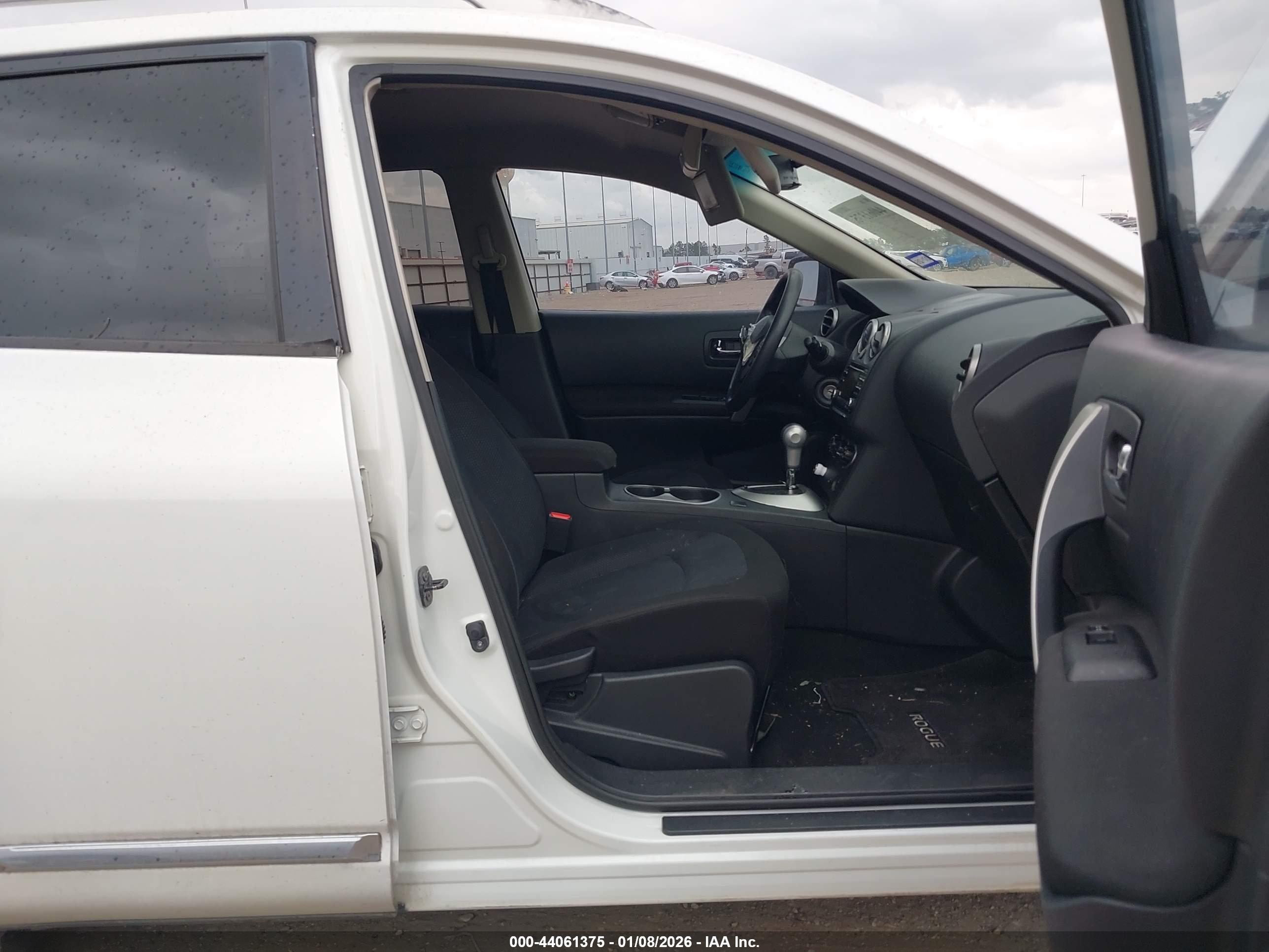 NISSAN ROGUE image 5