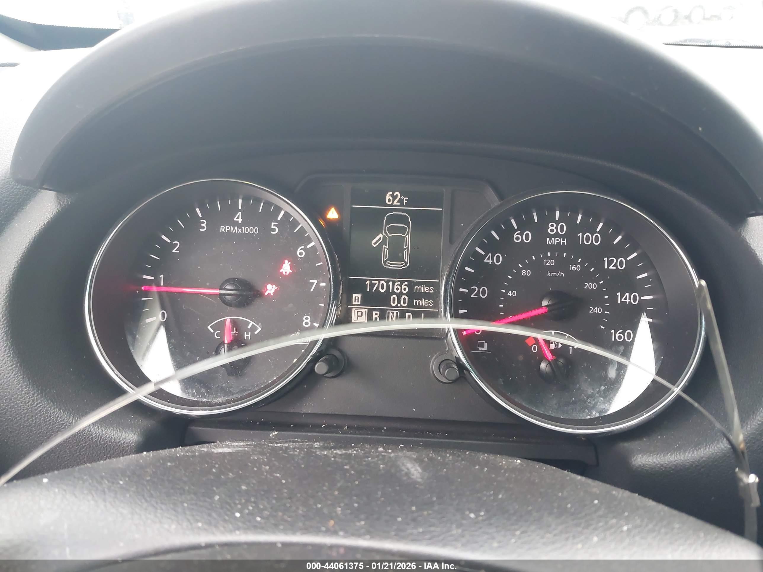 NISSAN ROGUE image 7