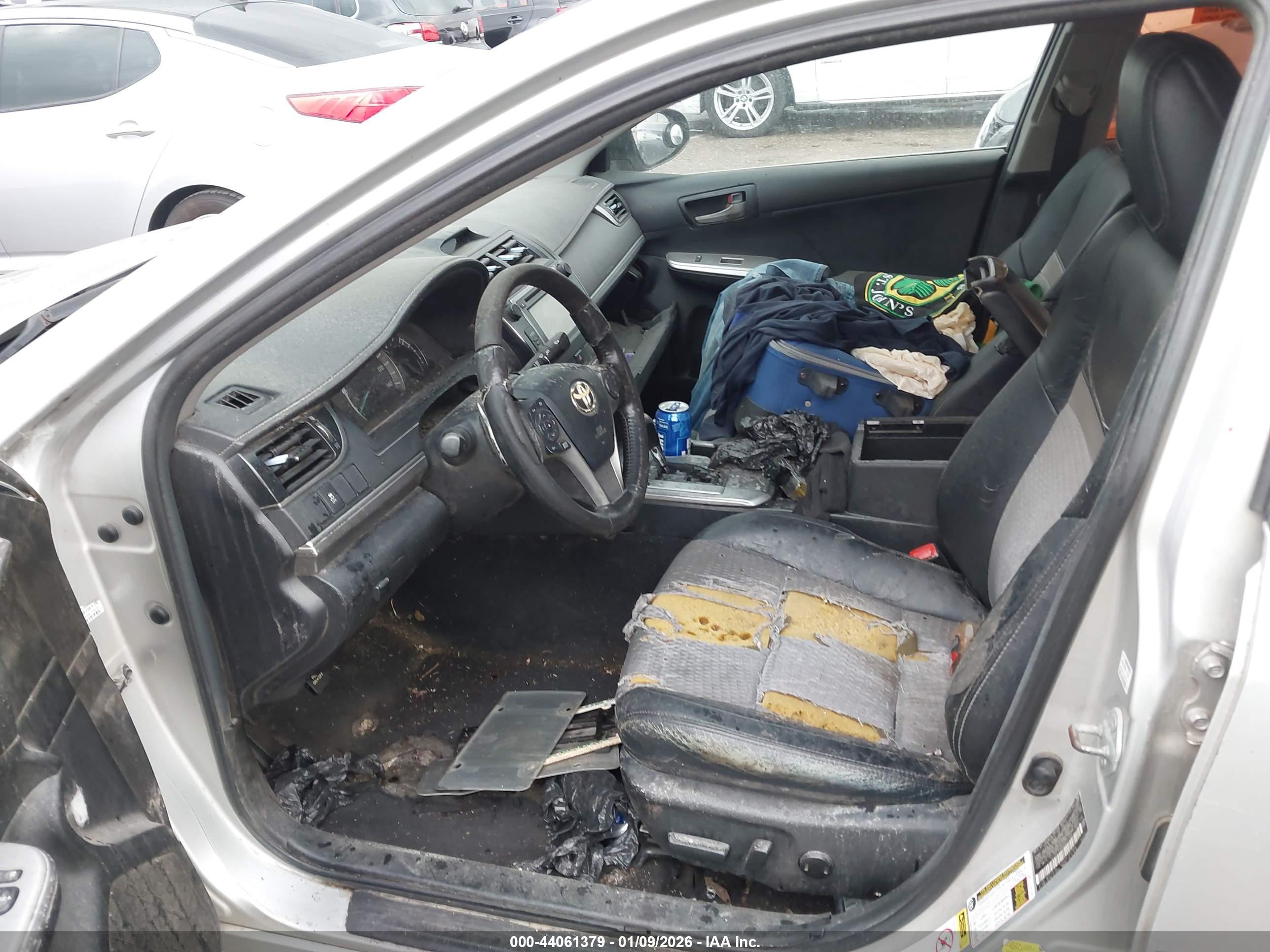 TOYOTA CAMRY image 5