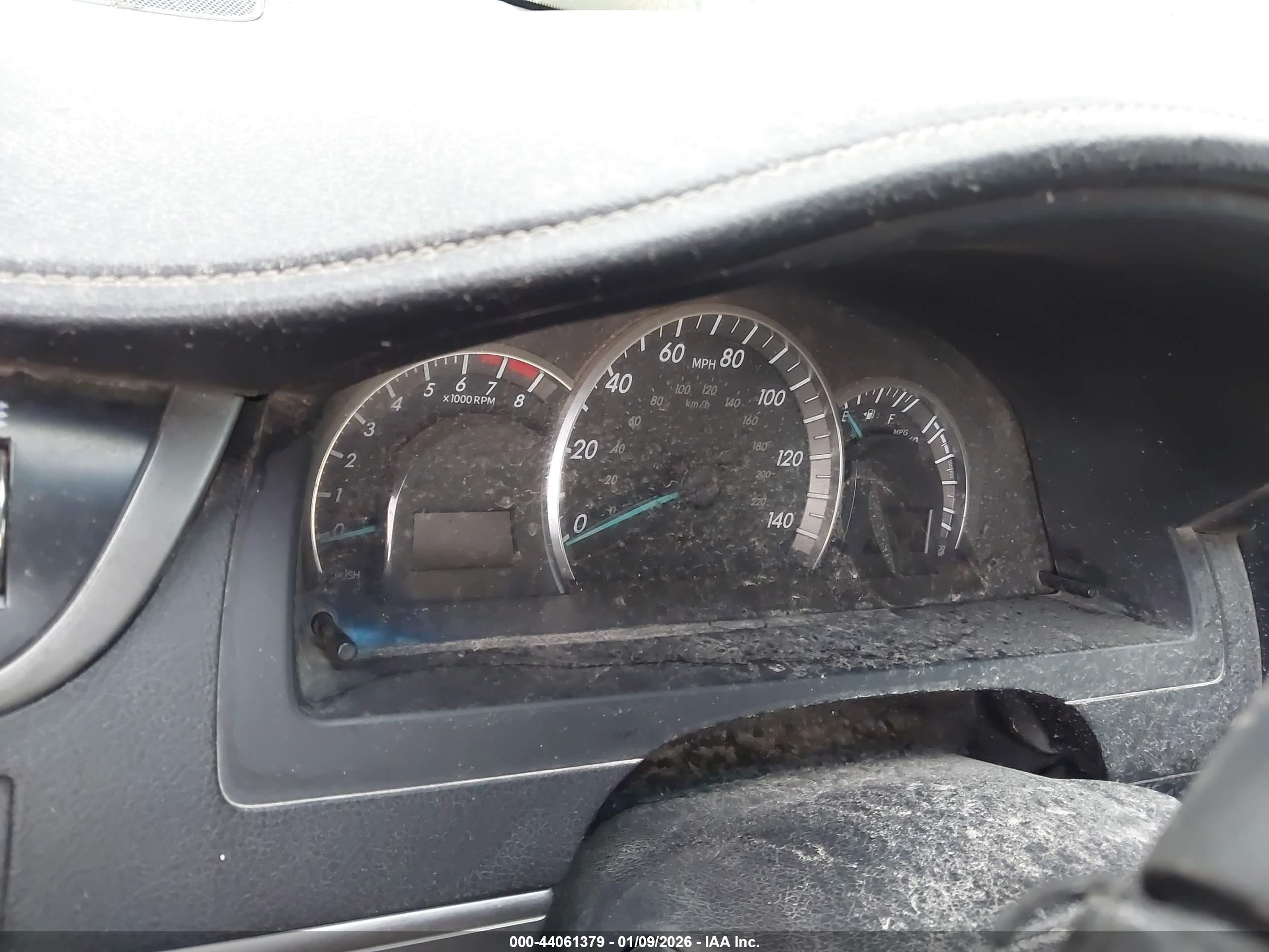 TOYOTA CAMRY image 7