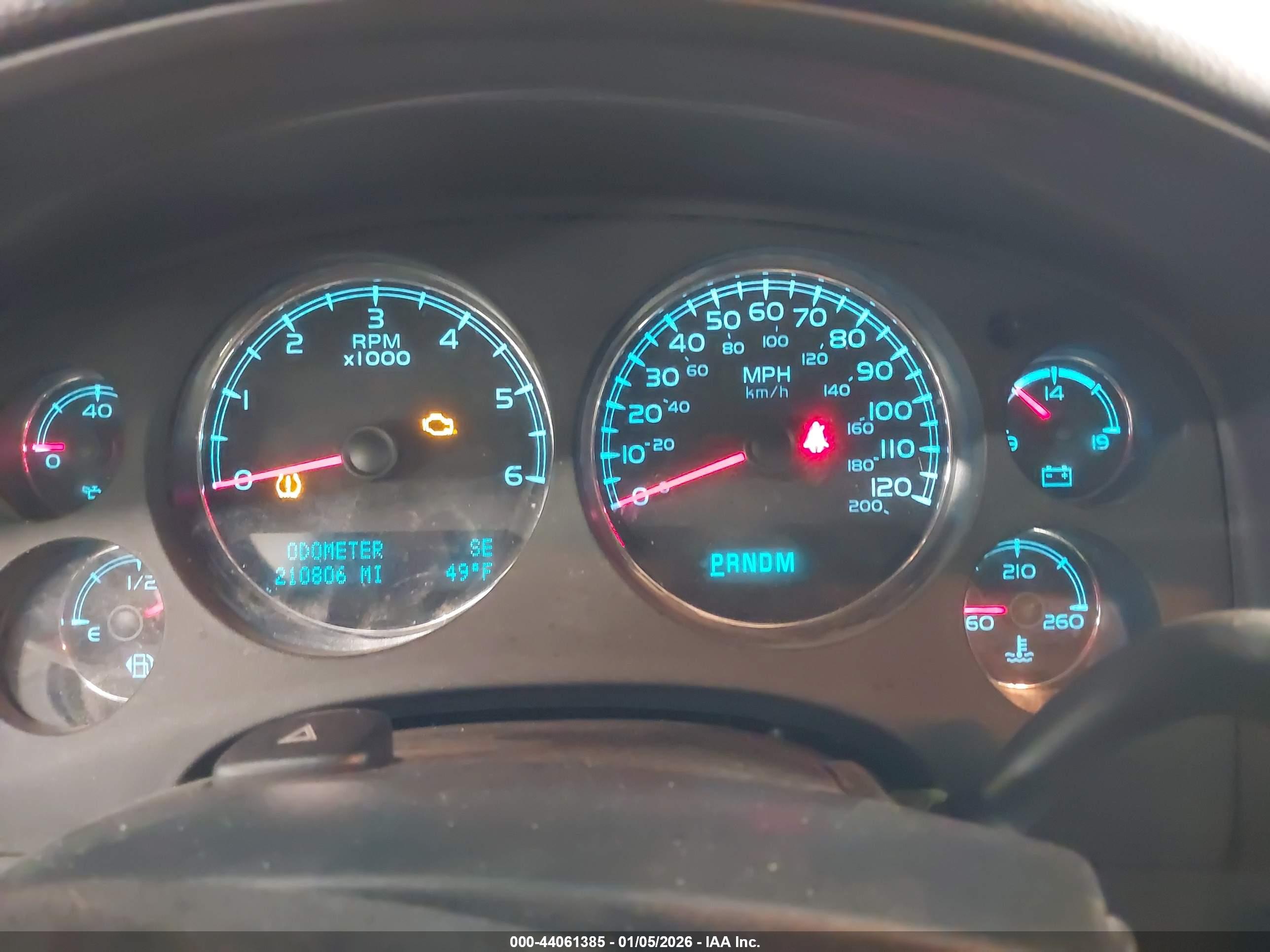 CHEVROLET SILVERADO image 7