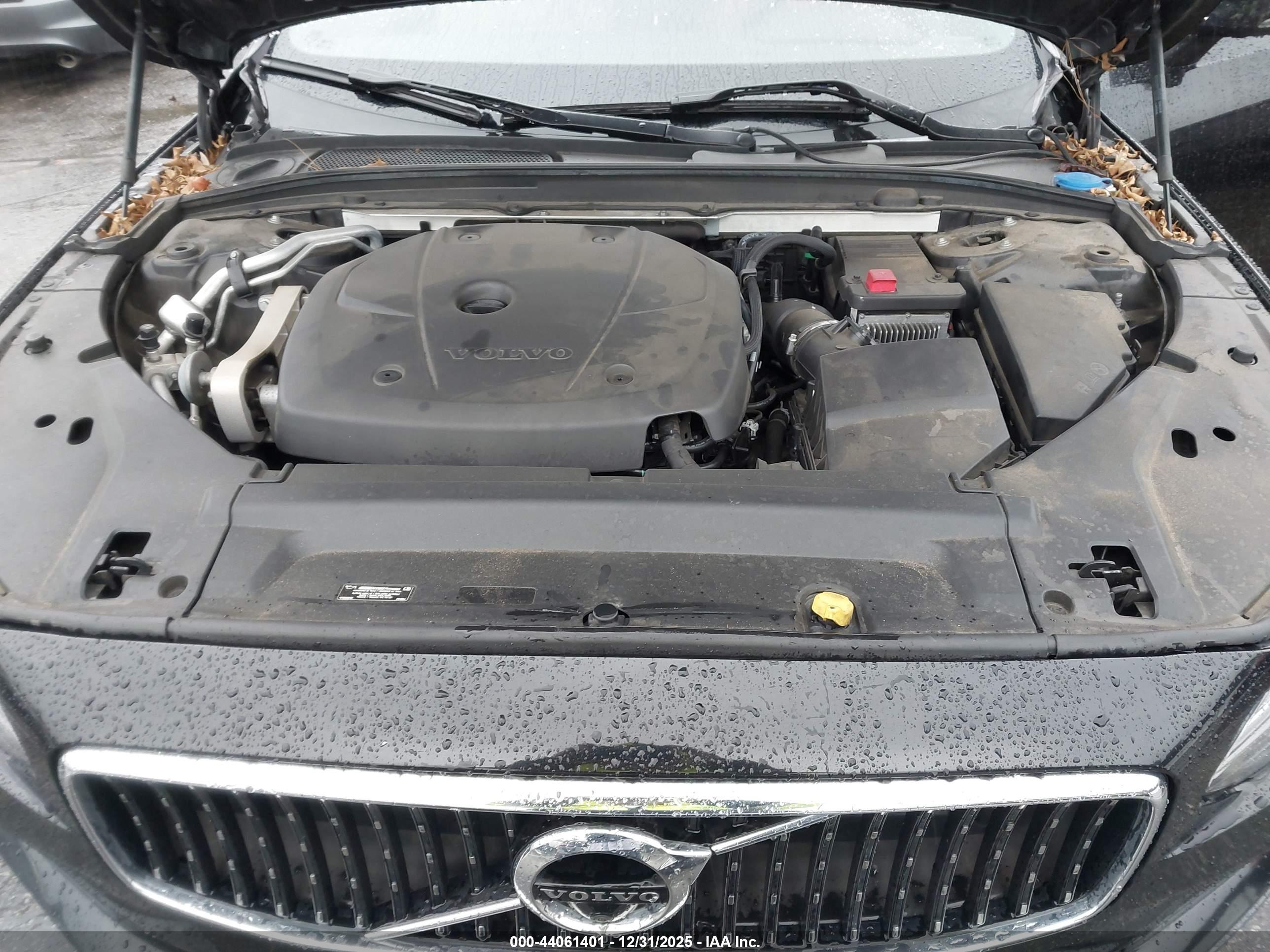 VOLVO V90 image 10