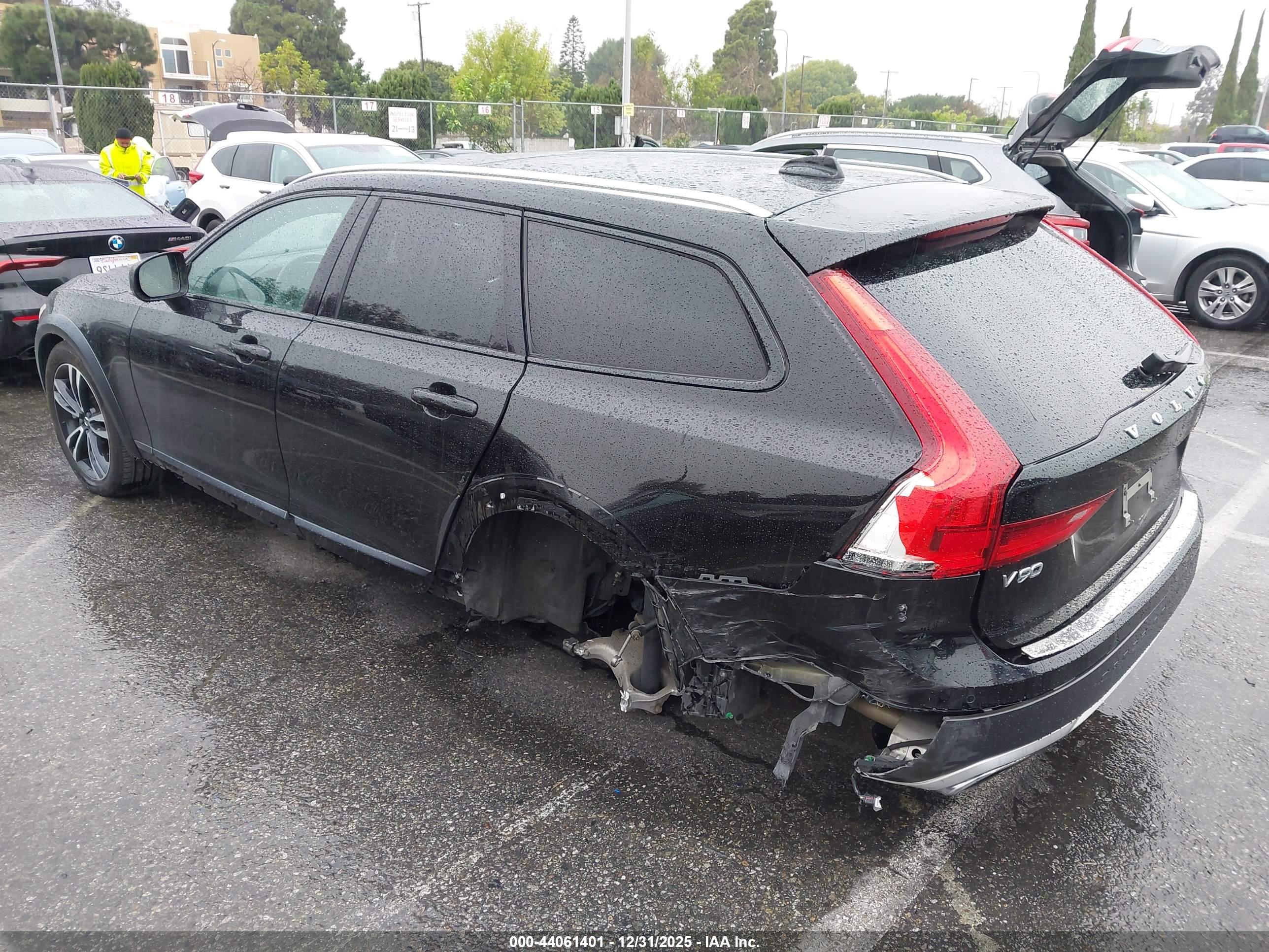 VOLVO V90 image 3