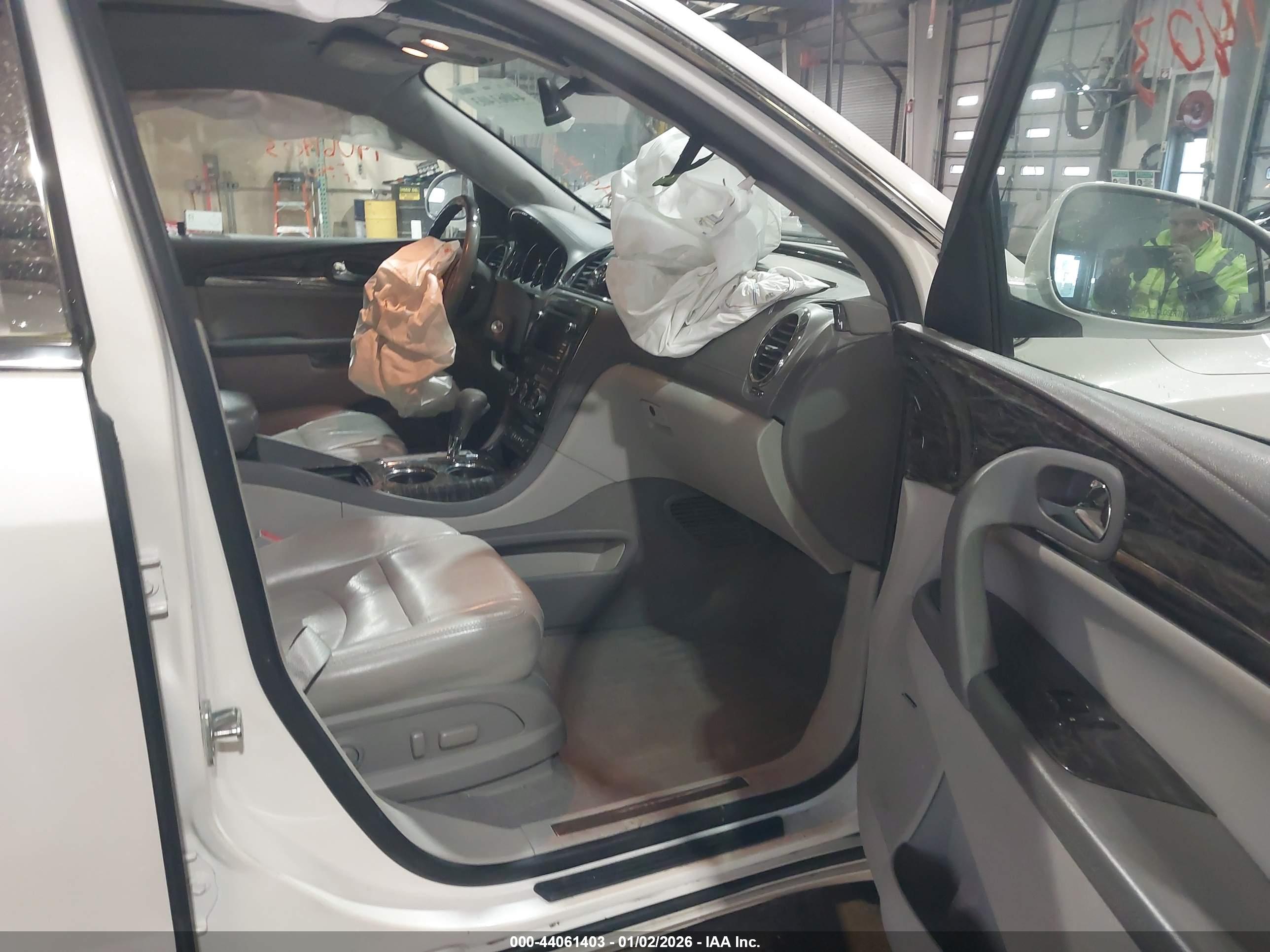 BUICK ENCLAVE image 5