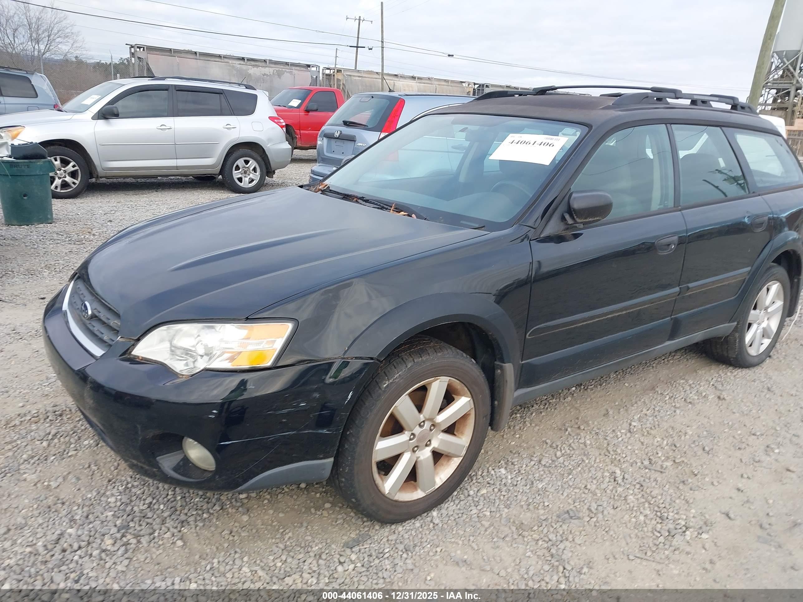 SUBARU OUTBACK image 6