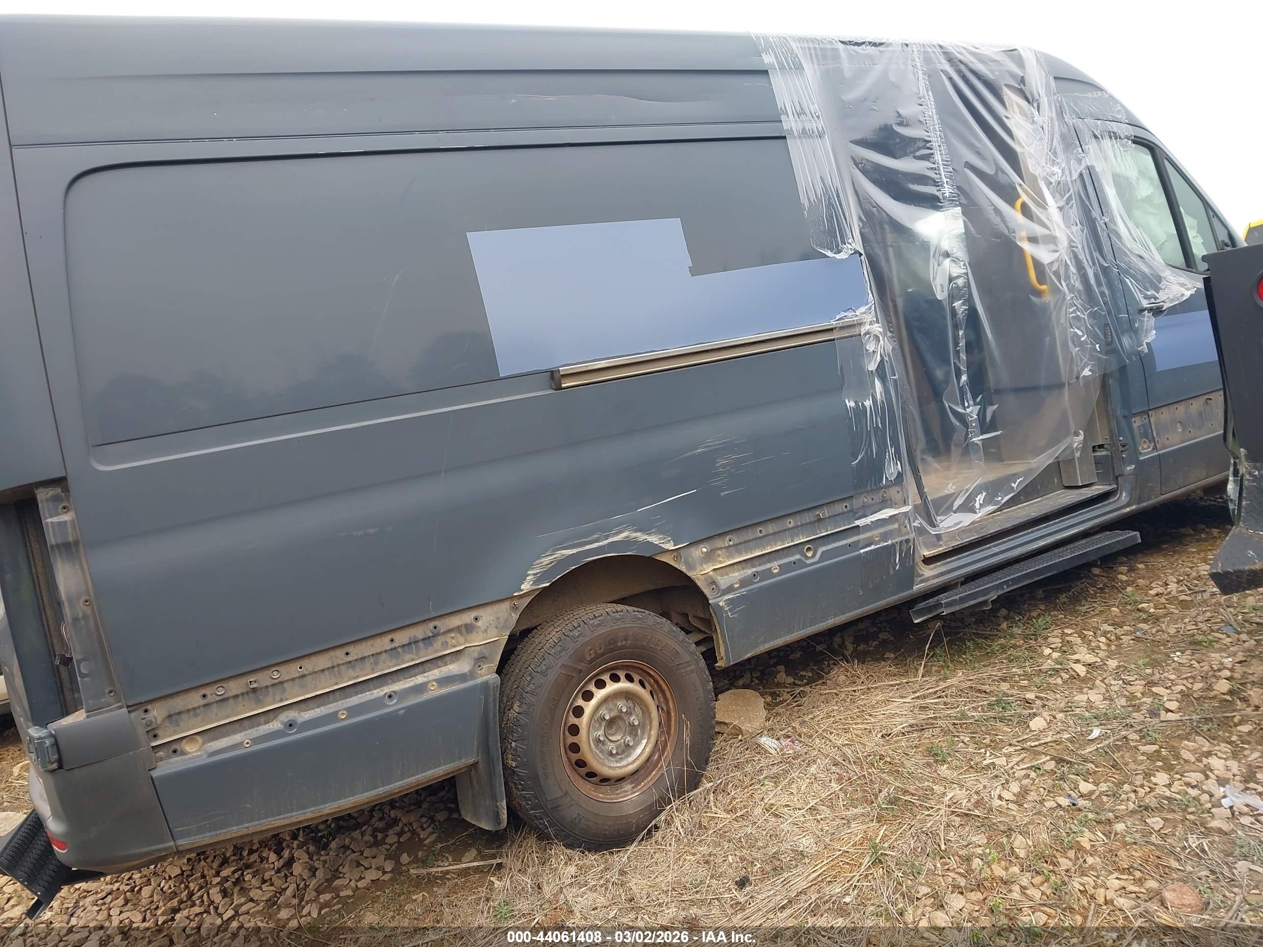 MERCEDES-BENZ SPRINTER image 4
