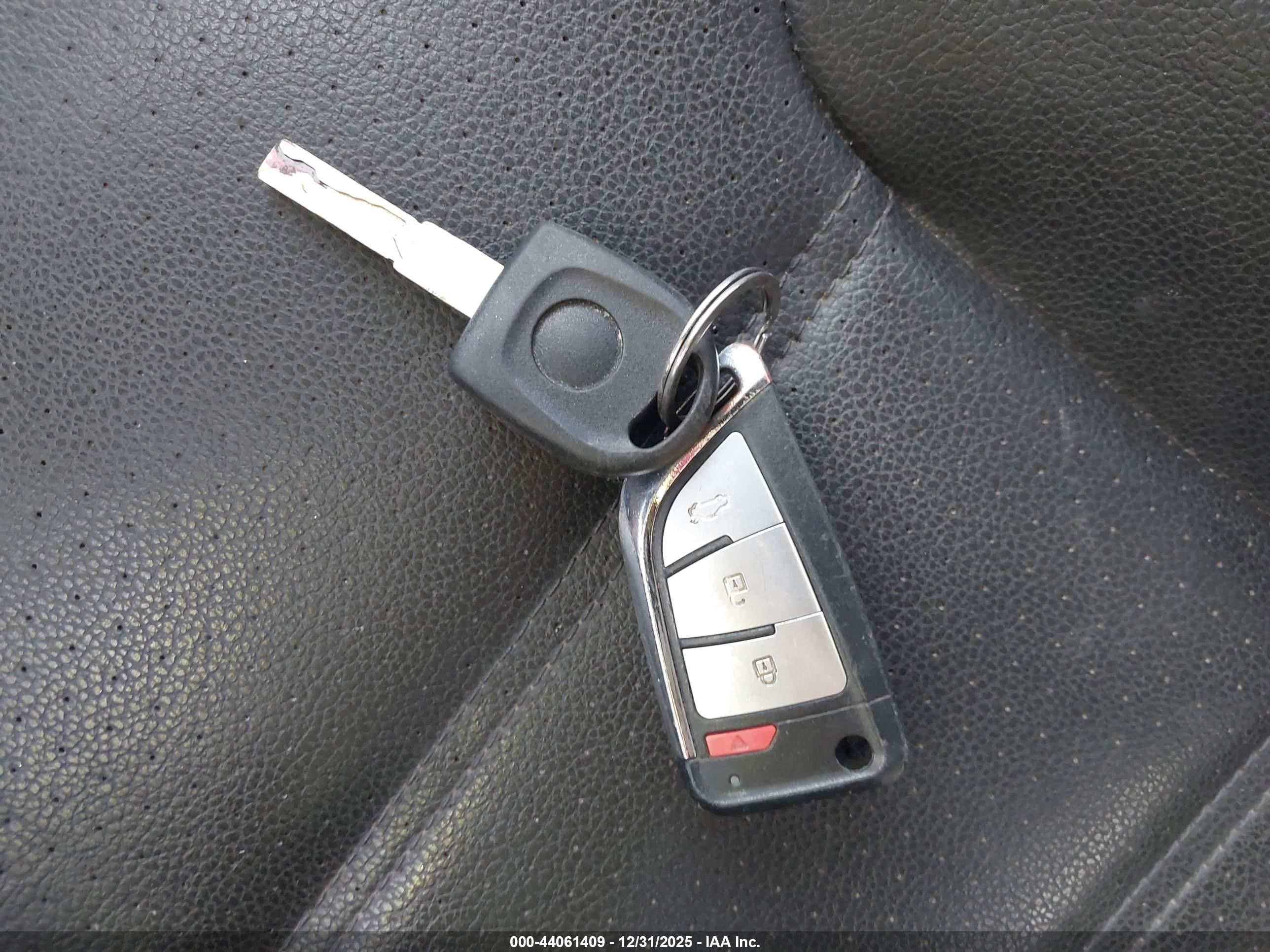 VOLKSWAGEN JETTA image 11