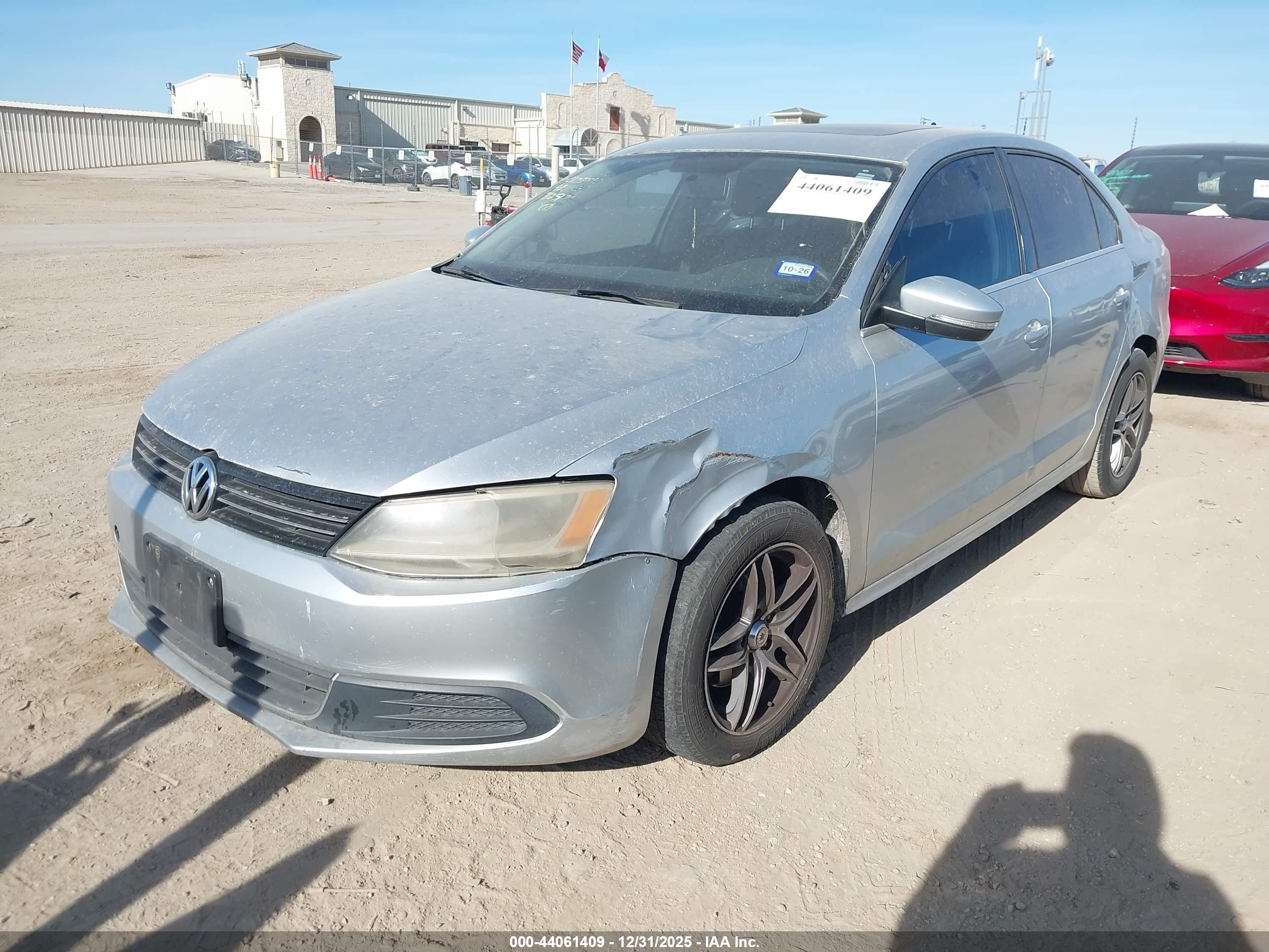 VOLKSWAGEN JETTA image 2