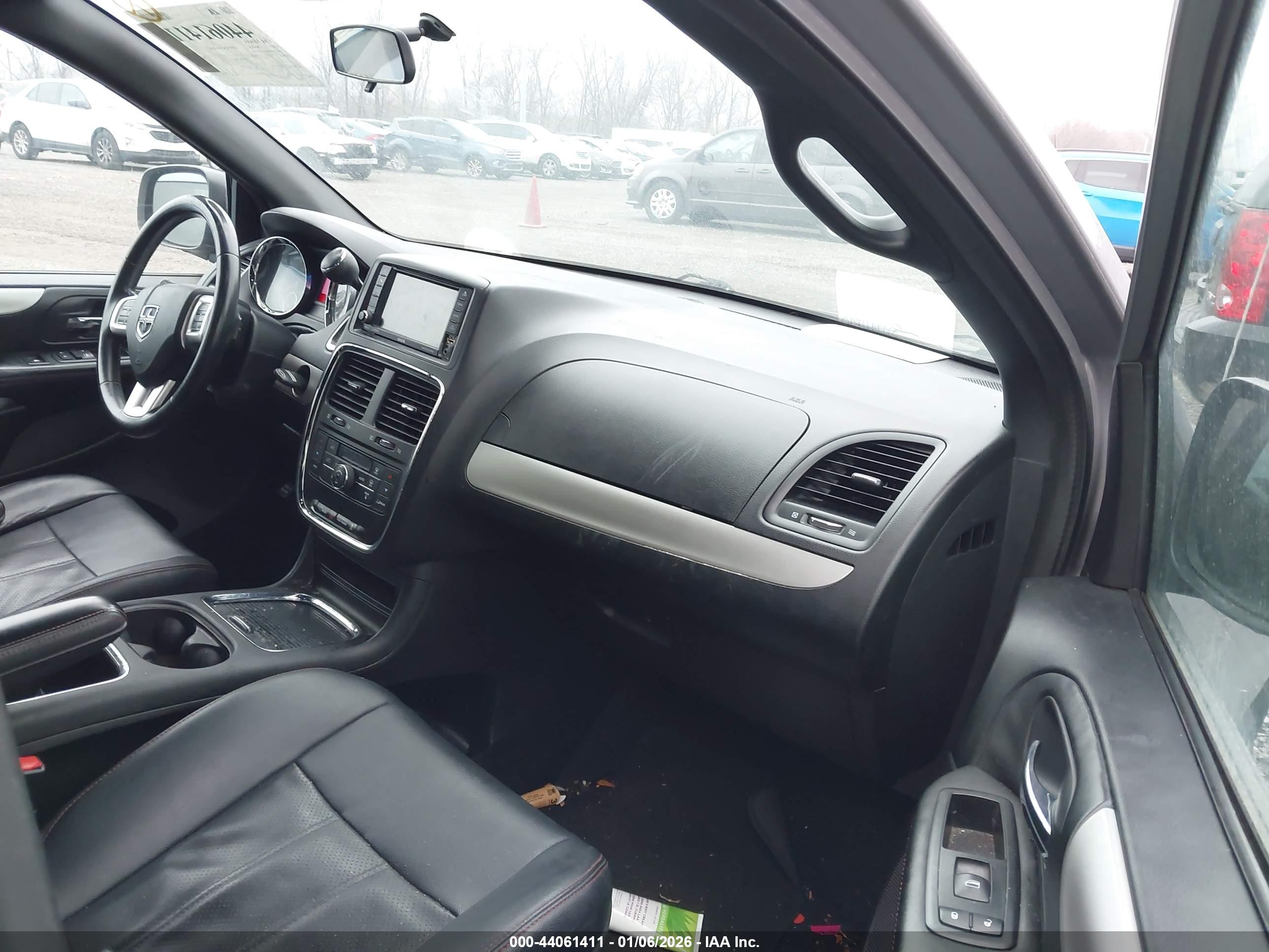 DODGE GRAND image 5