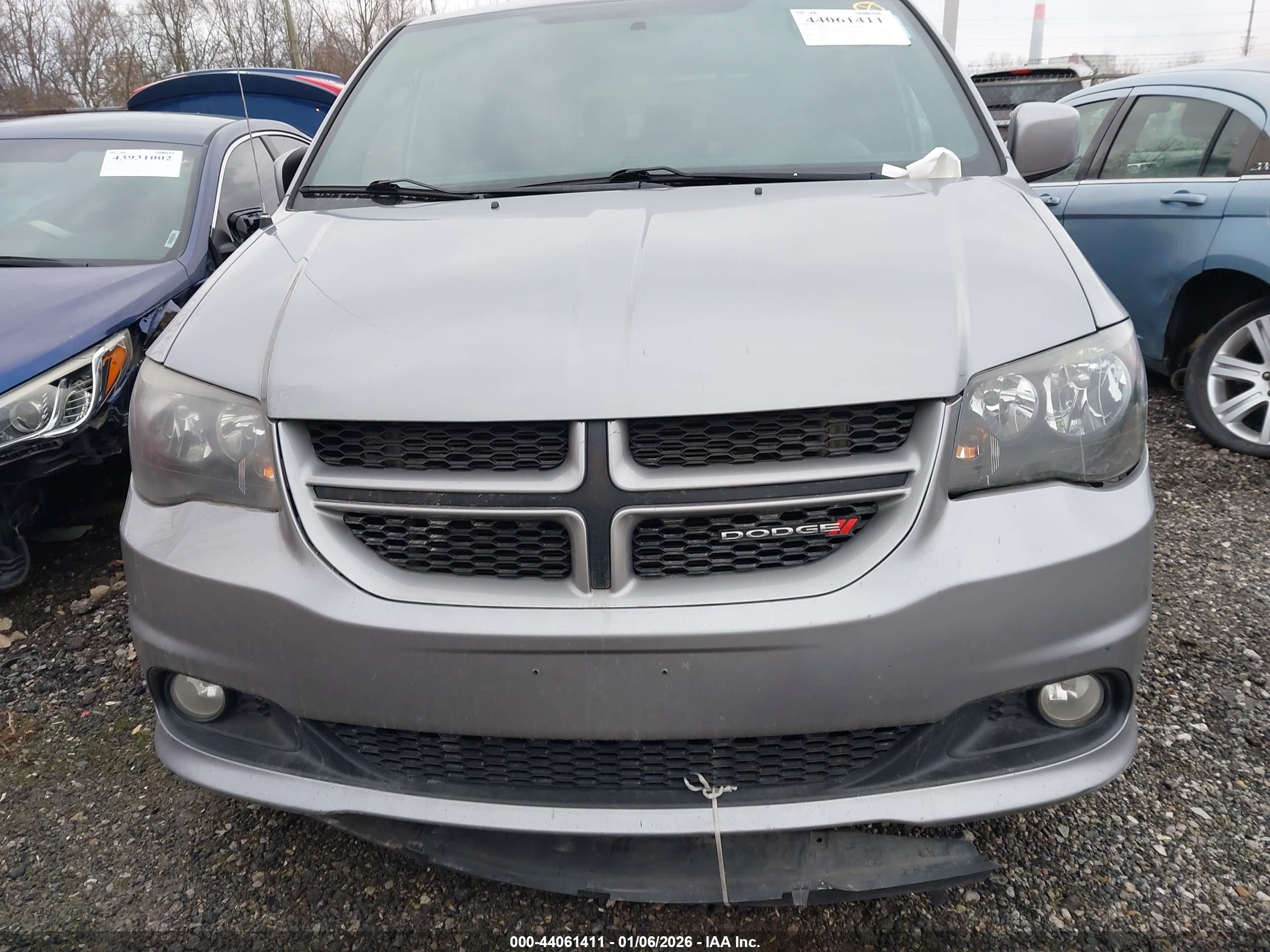 DODGE GRAND image 6