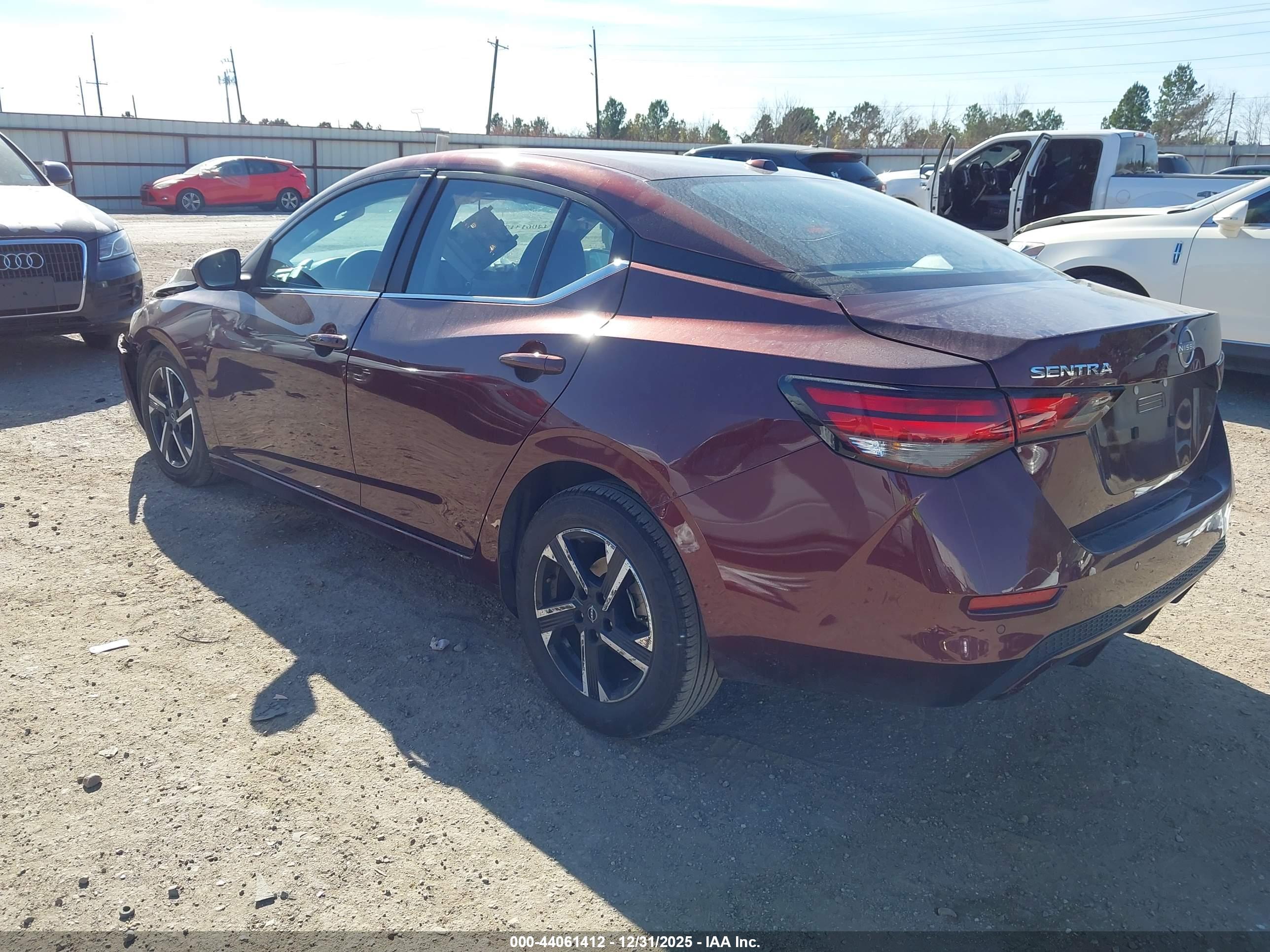 NISSAN SENTRA image 3
