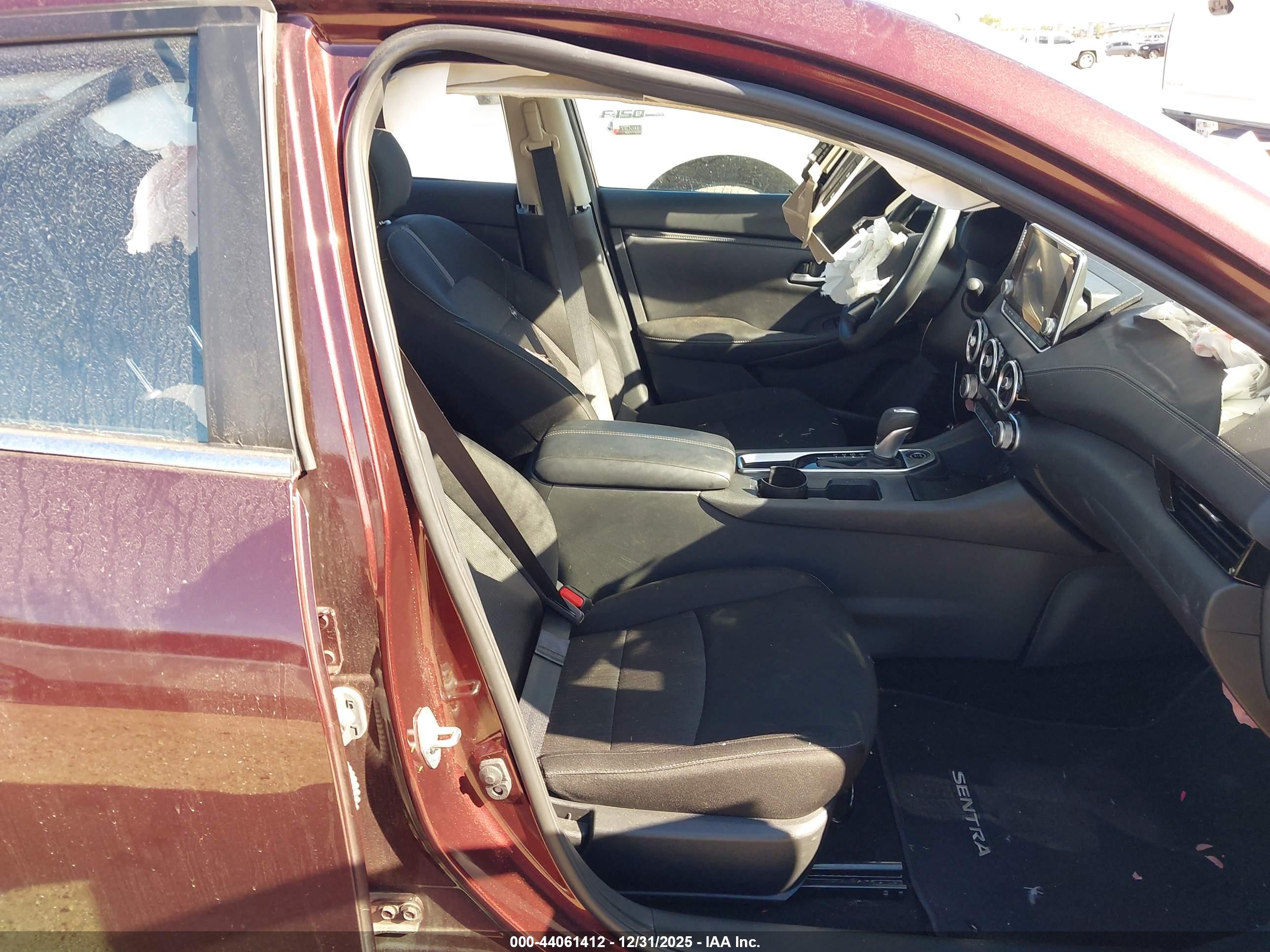 NISSAN SENTRA image 5