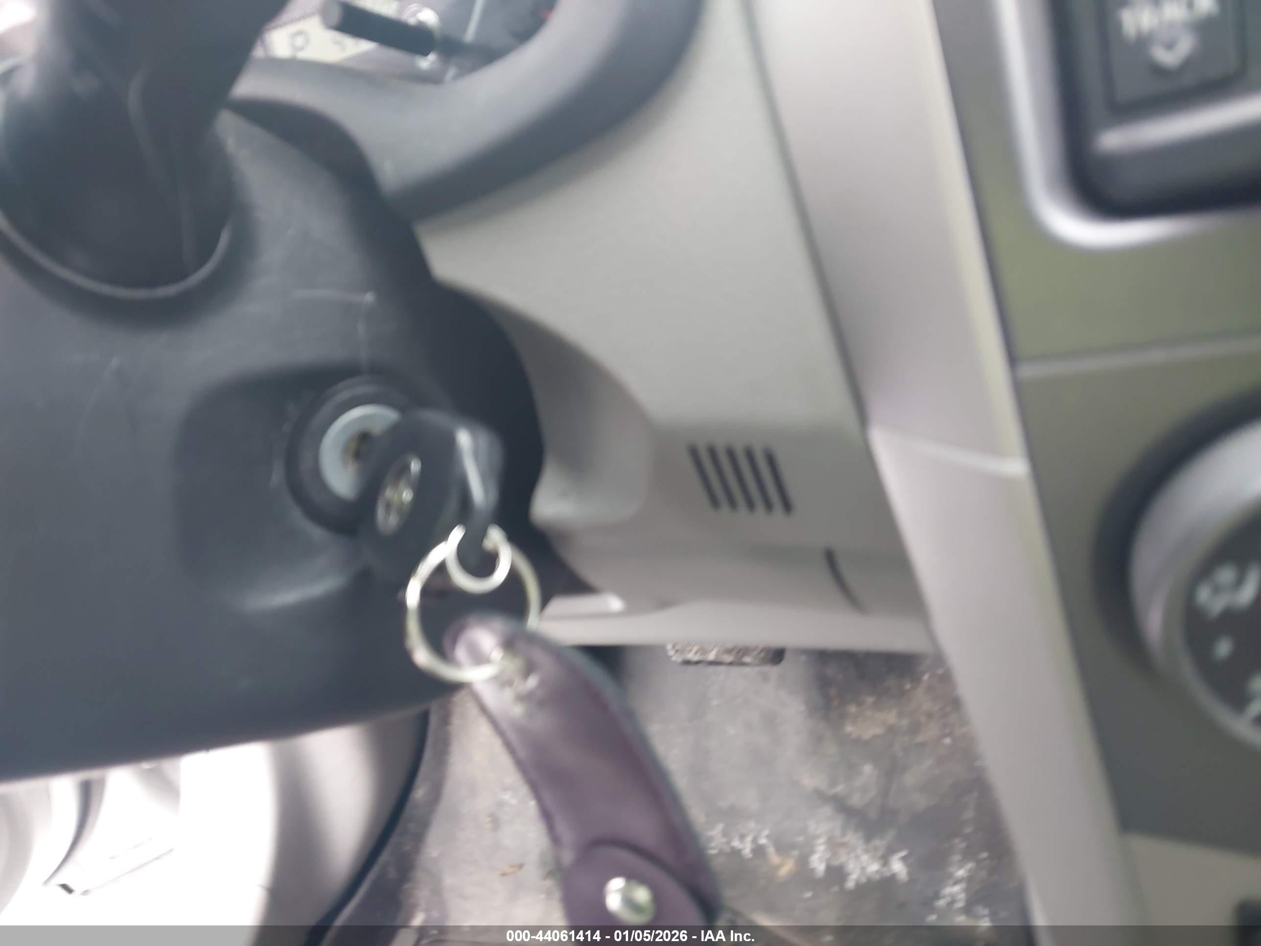 TOYOTA COROLLA image 11