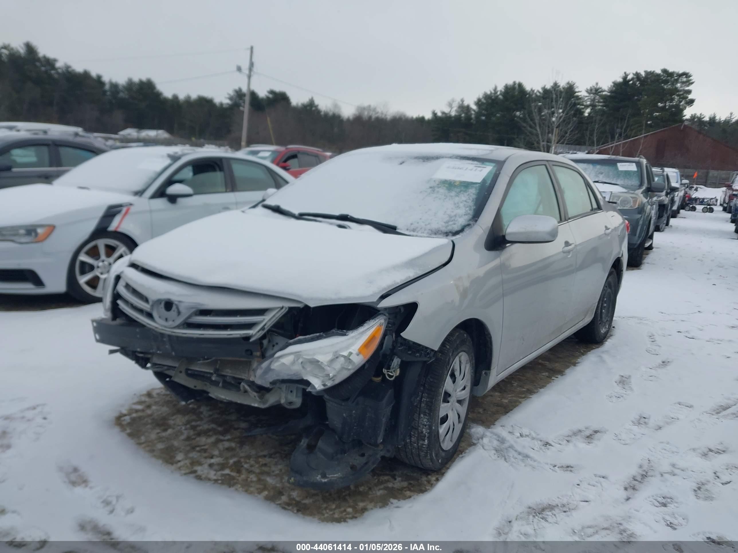 TOYOTA COROLLA image 2