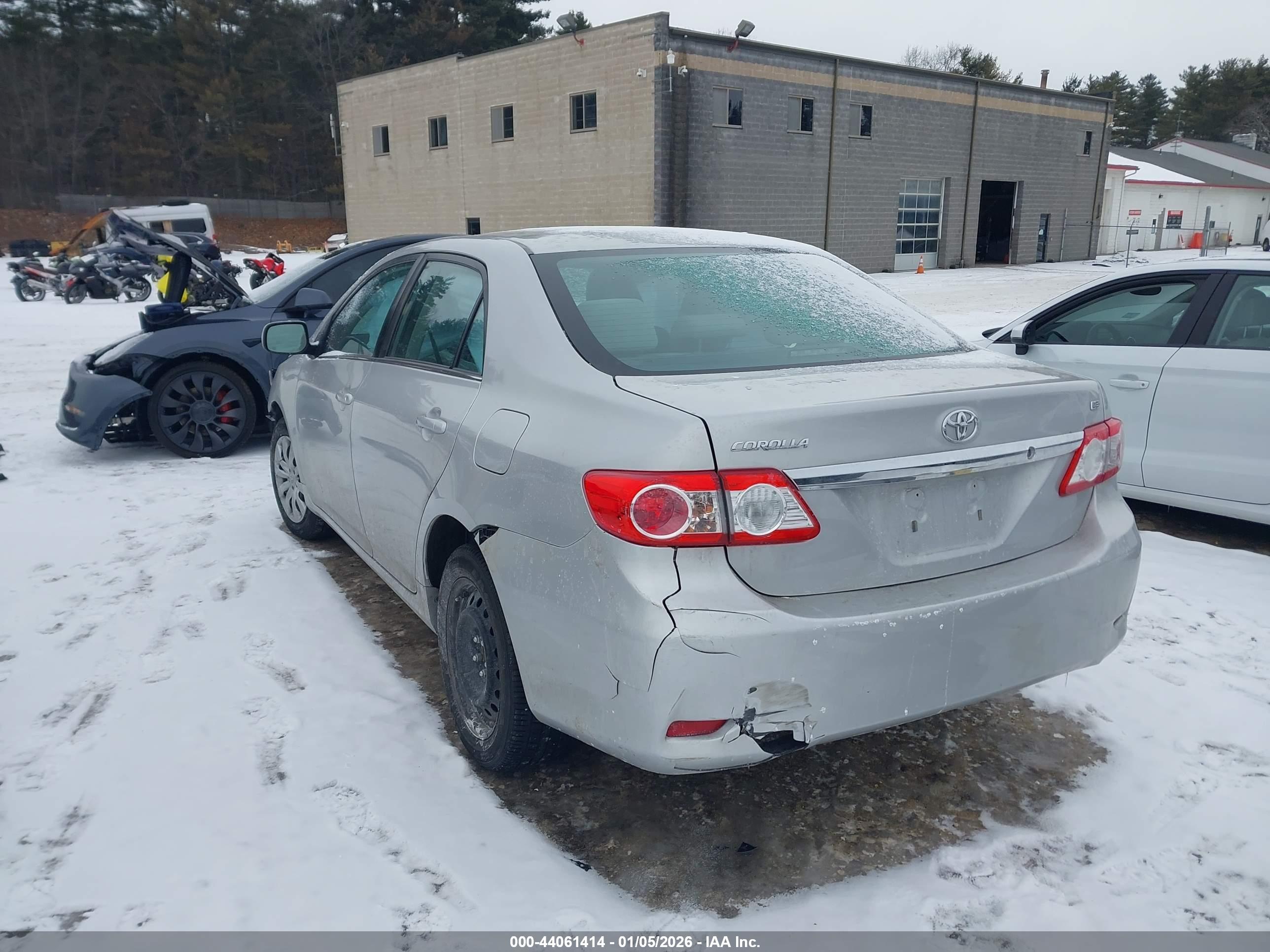 TOYOTA COROLLA image 3