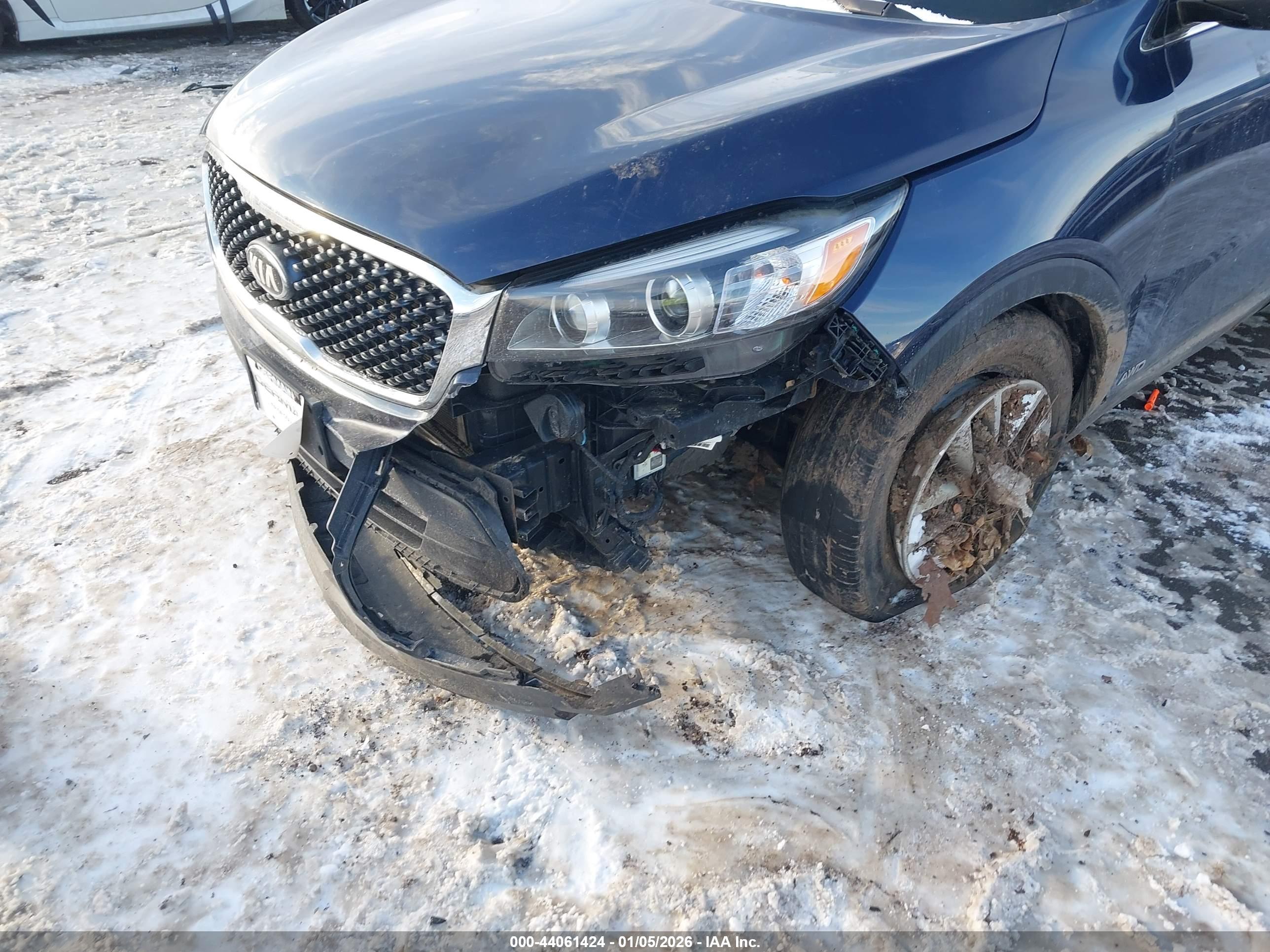 KIA SORENTO image 6