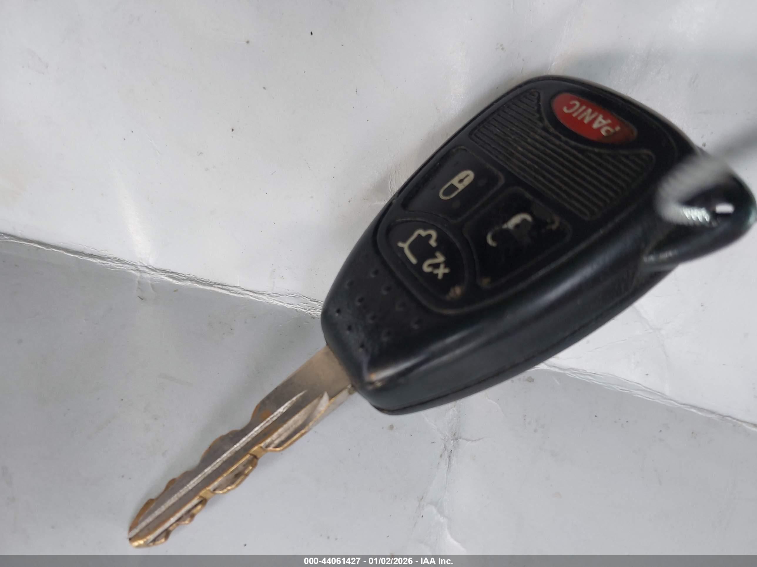 CHRYSLER 300 image 11