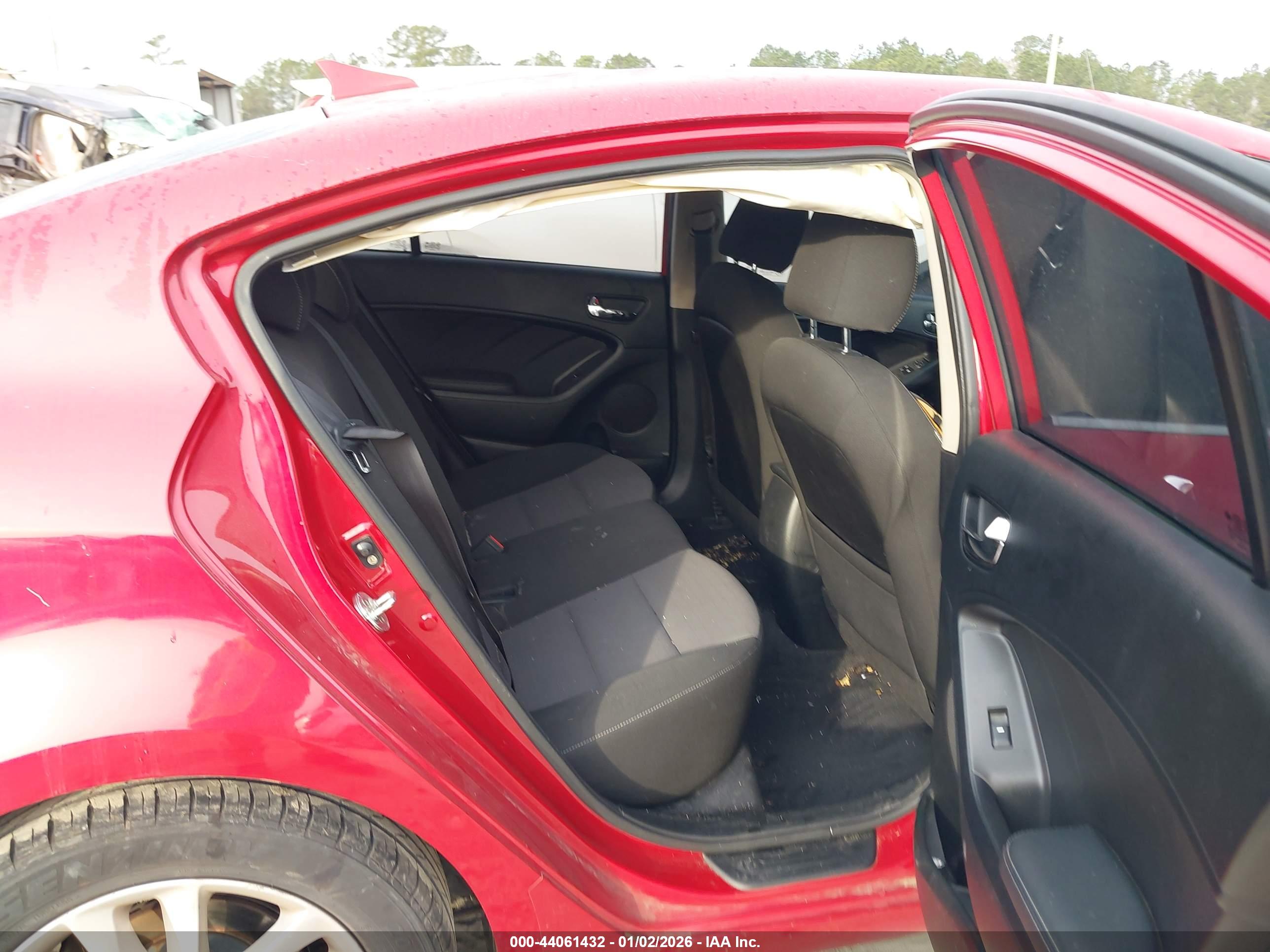 KIA FORTE image 8