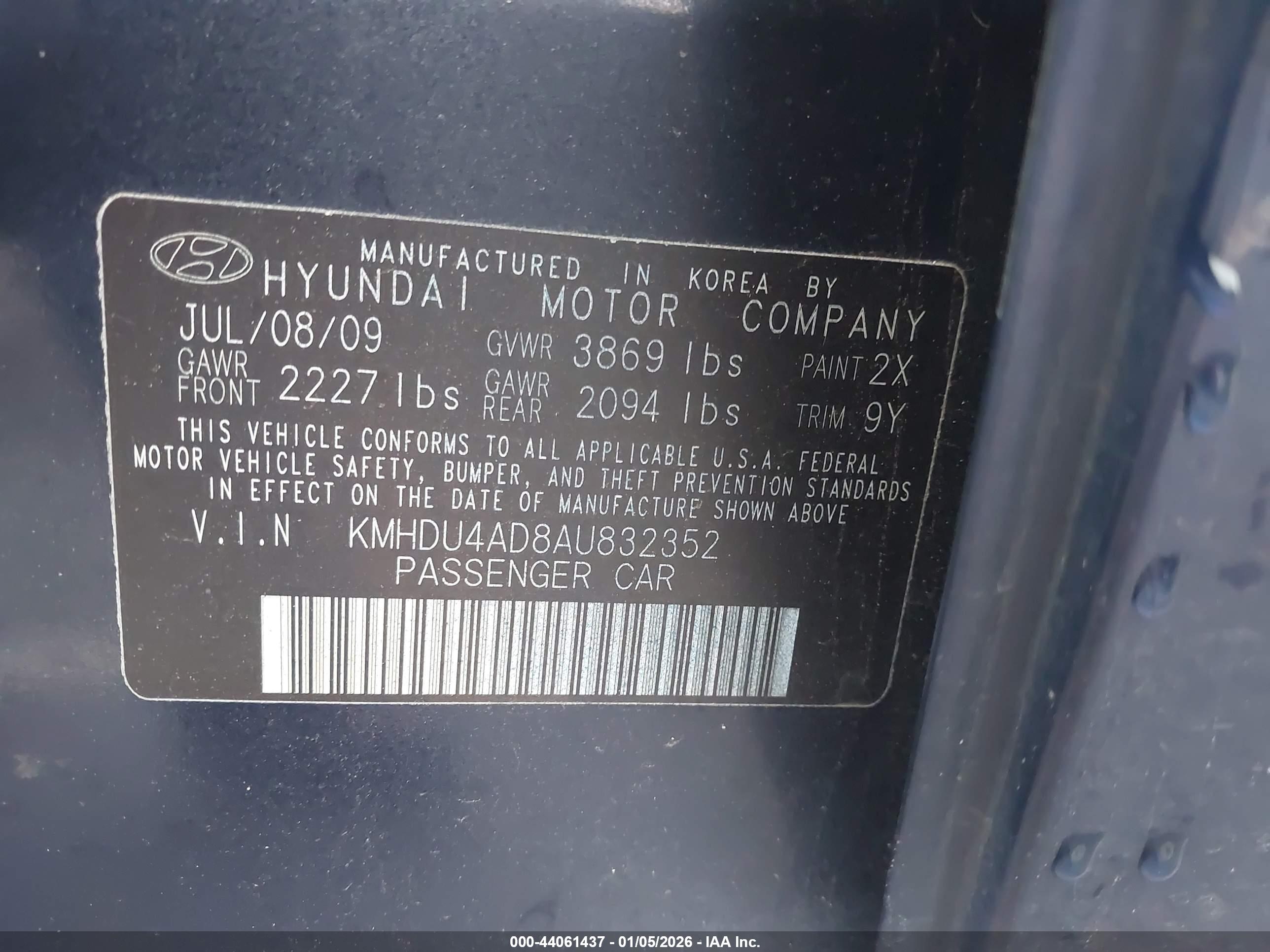 HYUNDAI ELANTRA image 9
