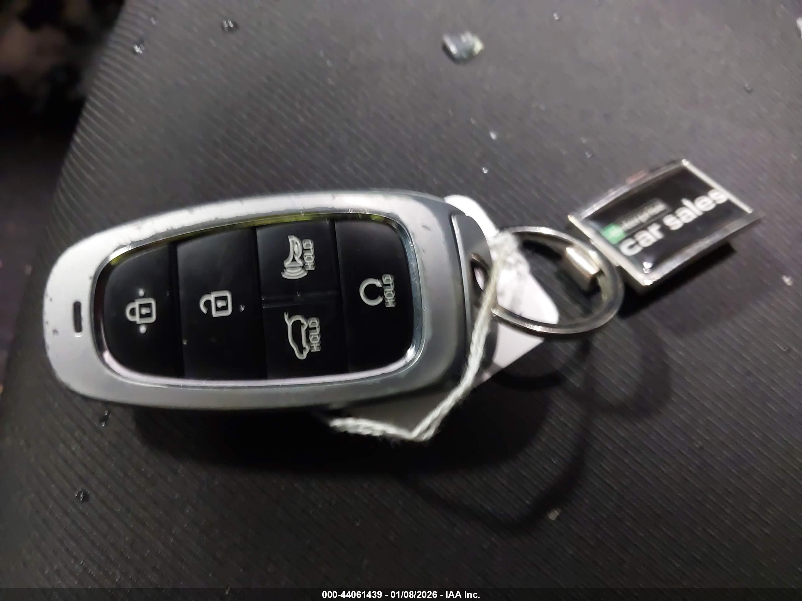 HYUNDAI TUCSON image 11