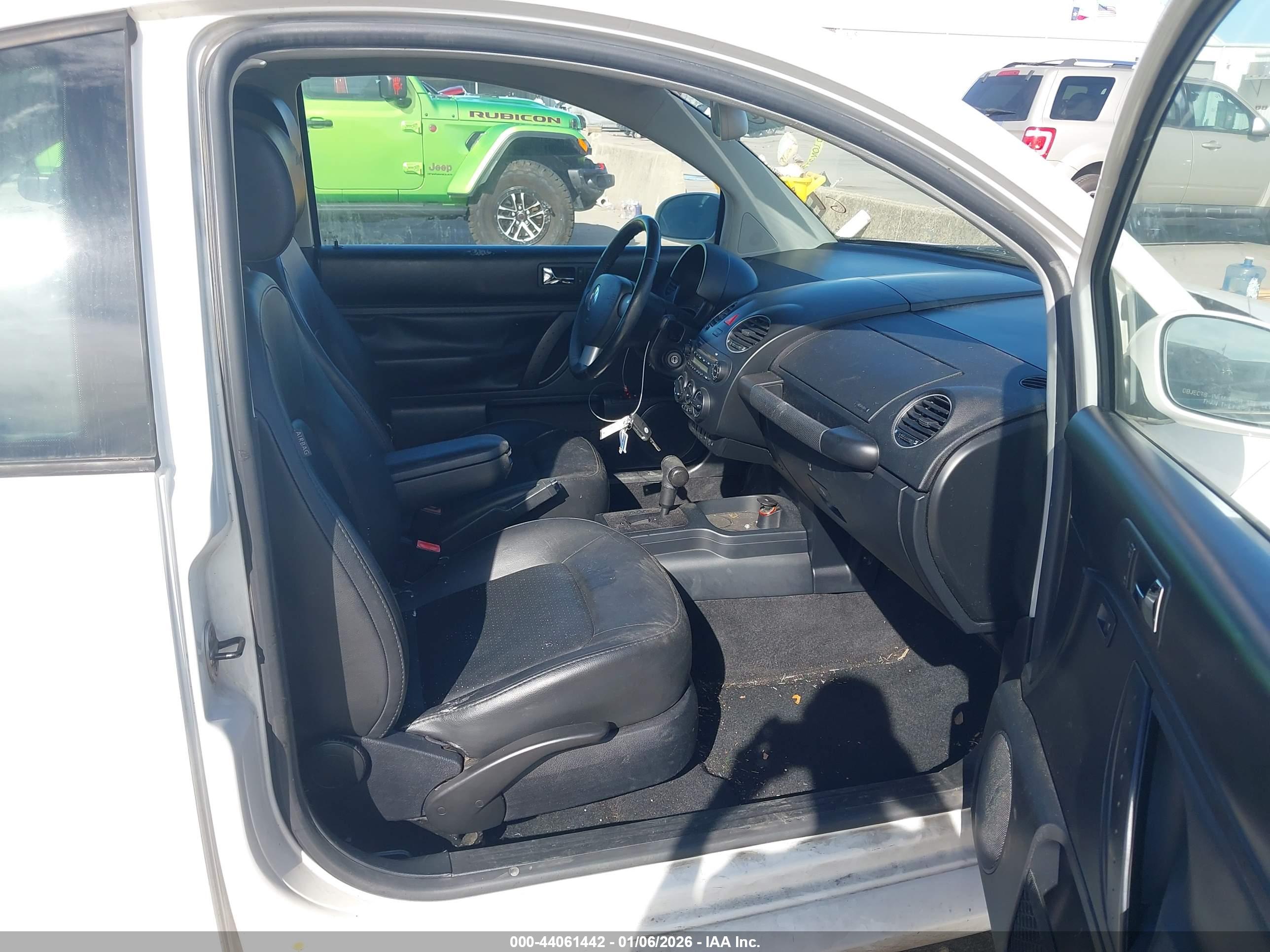 VOLKSWAGEN NEW image 5