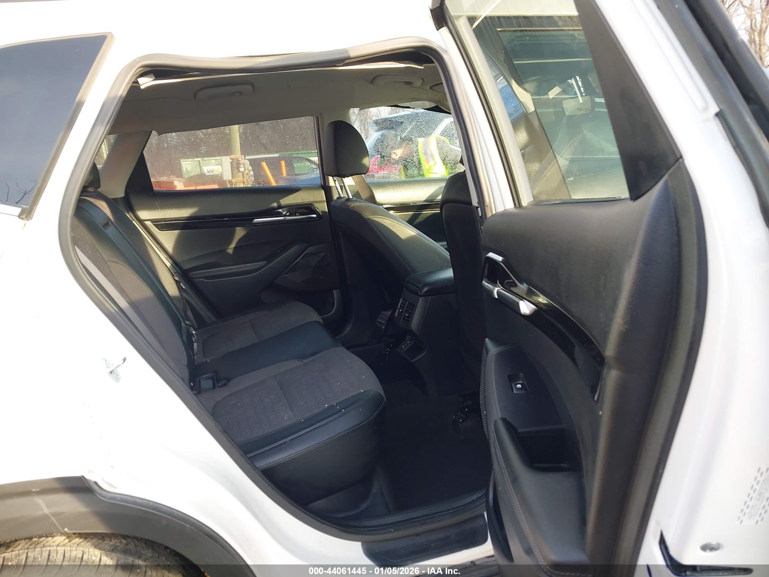 KIA SELTOS image 8
