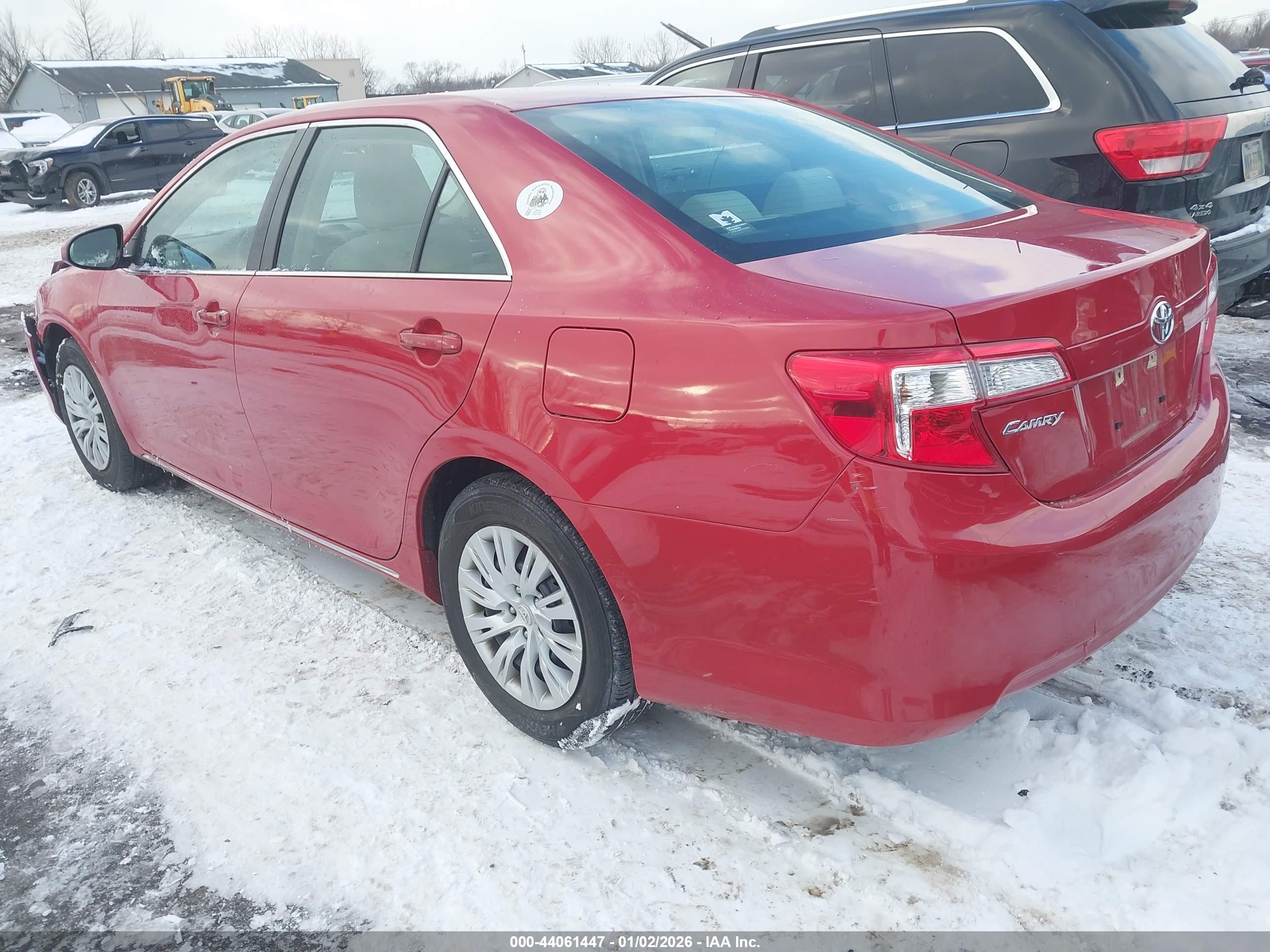 TOYOTA CAMRY image 3