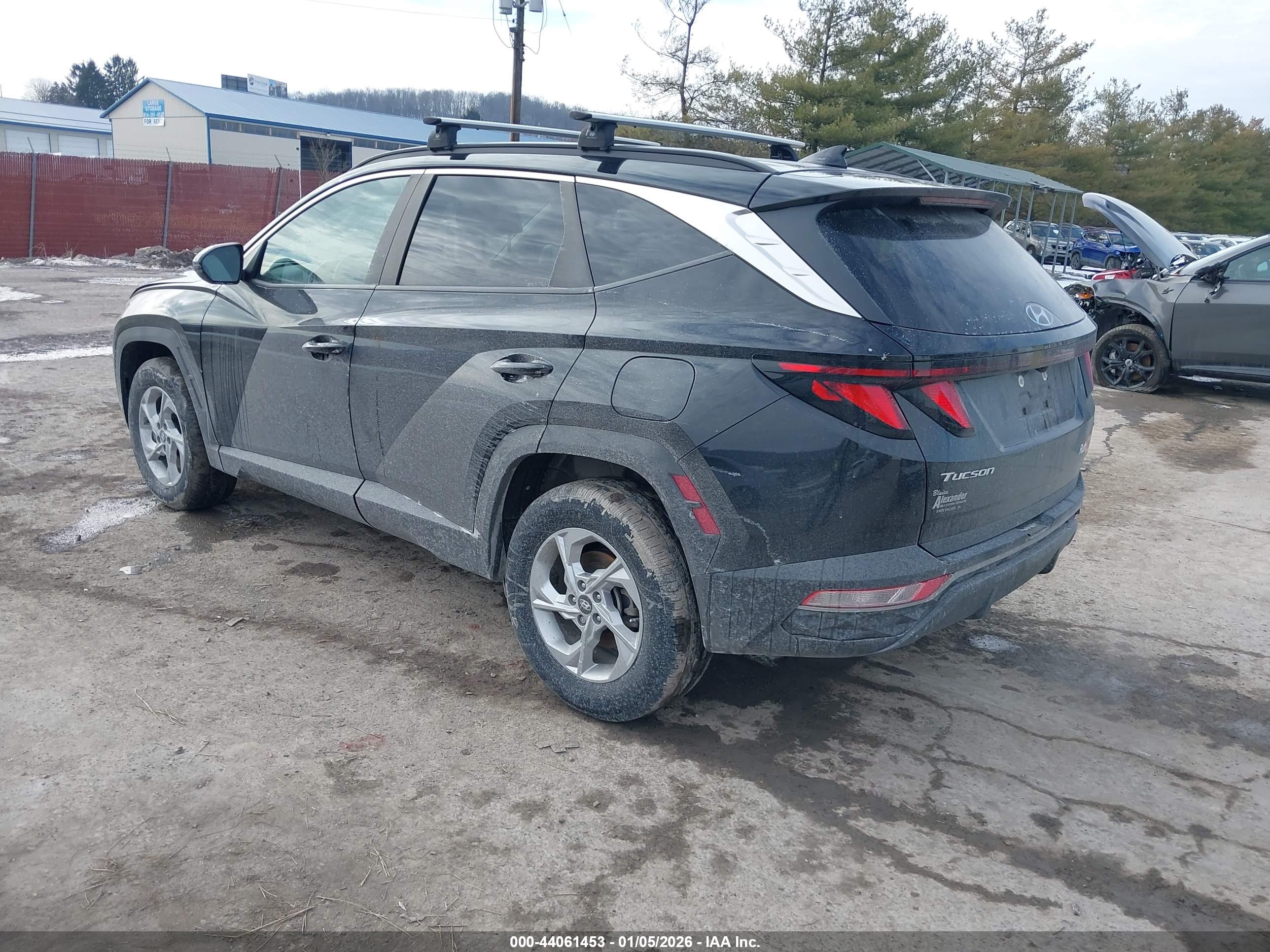 HYUNDAI TUCSON image 3