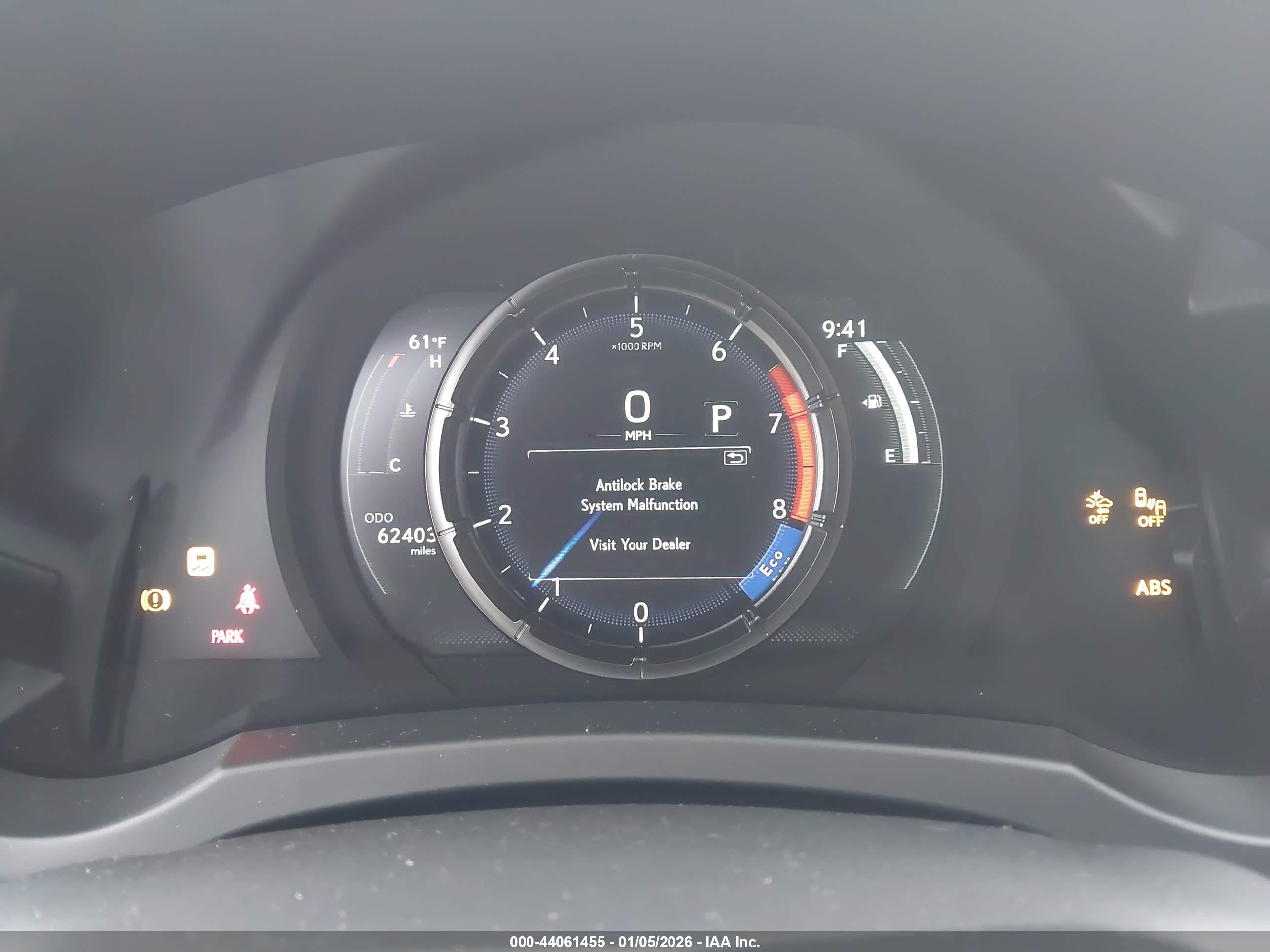 LEXUS IS image 7