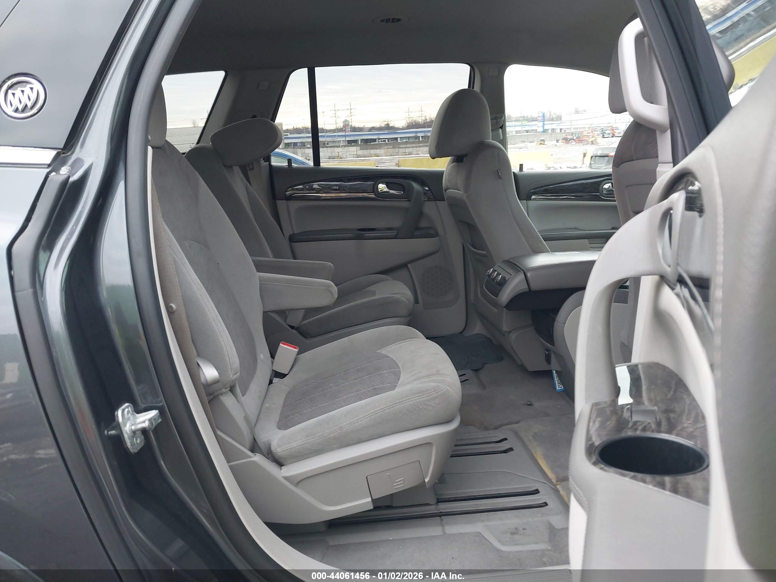 BUICK ENCLAVE image 8