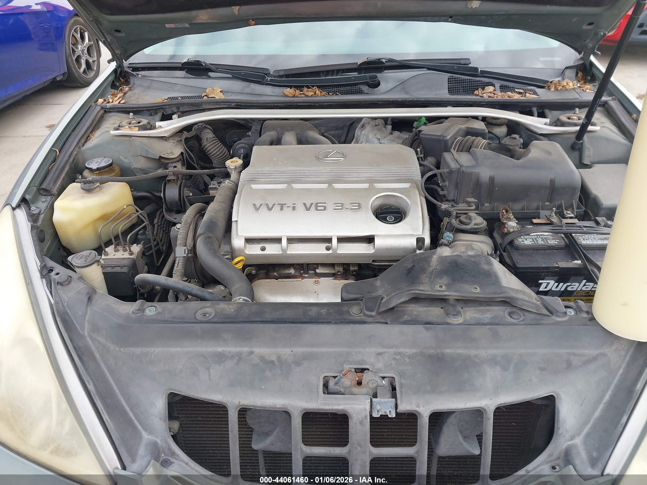LEXUS ES image 10