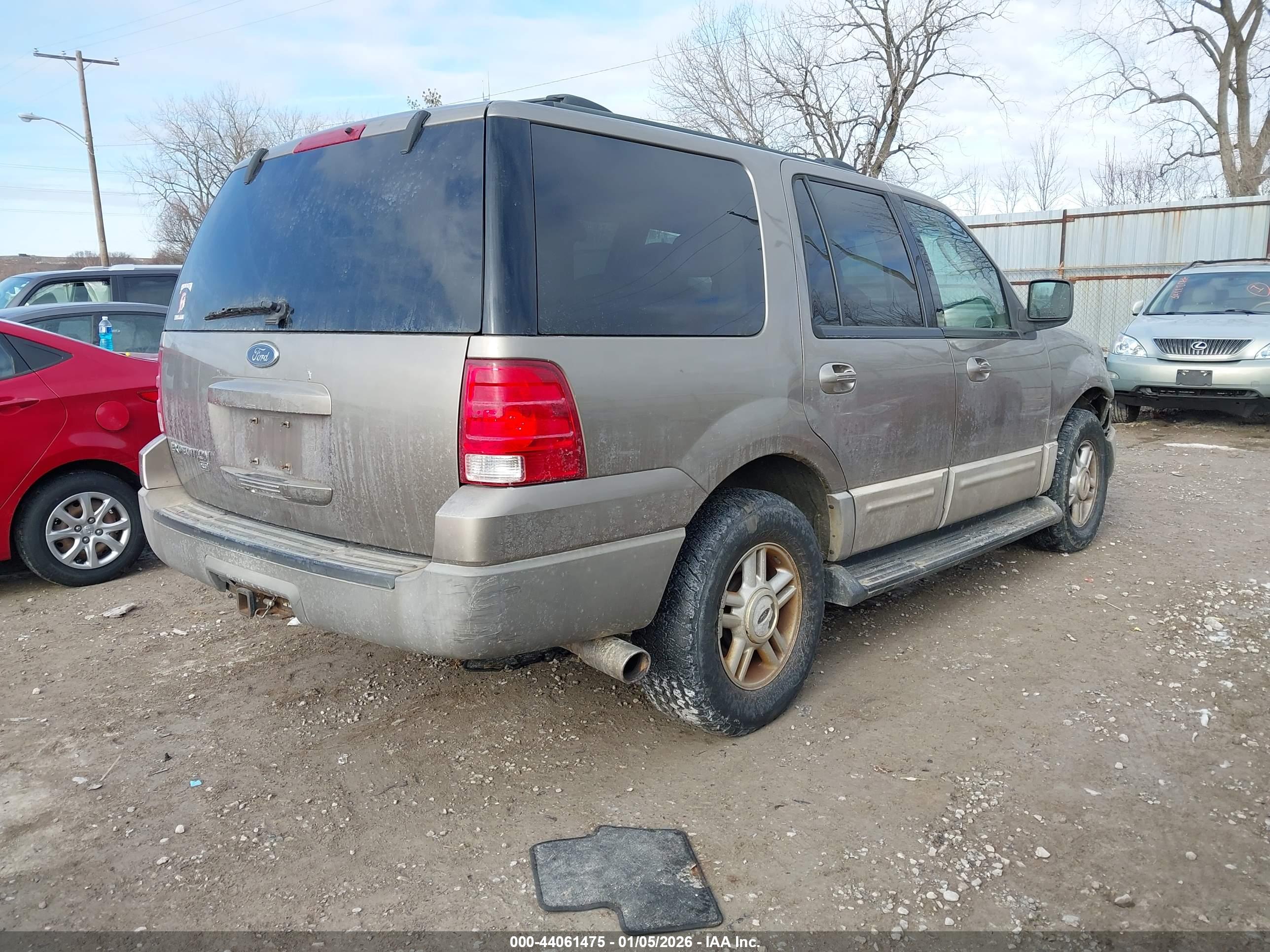 FORD EXPEDITION image 4