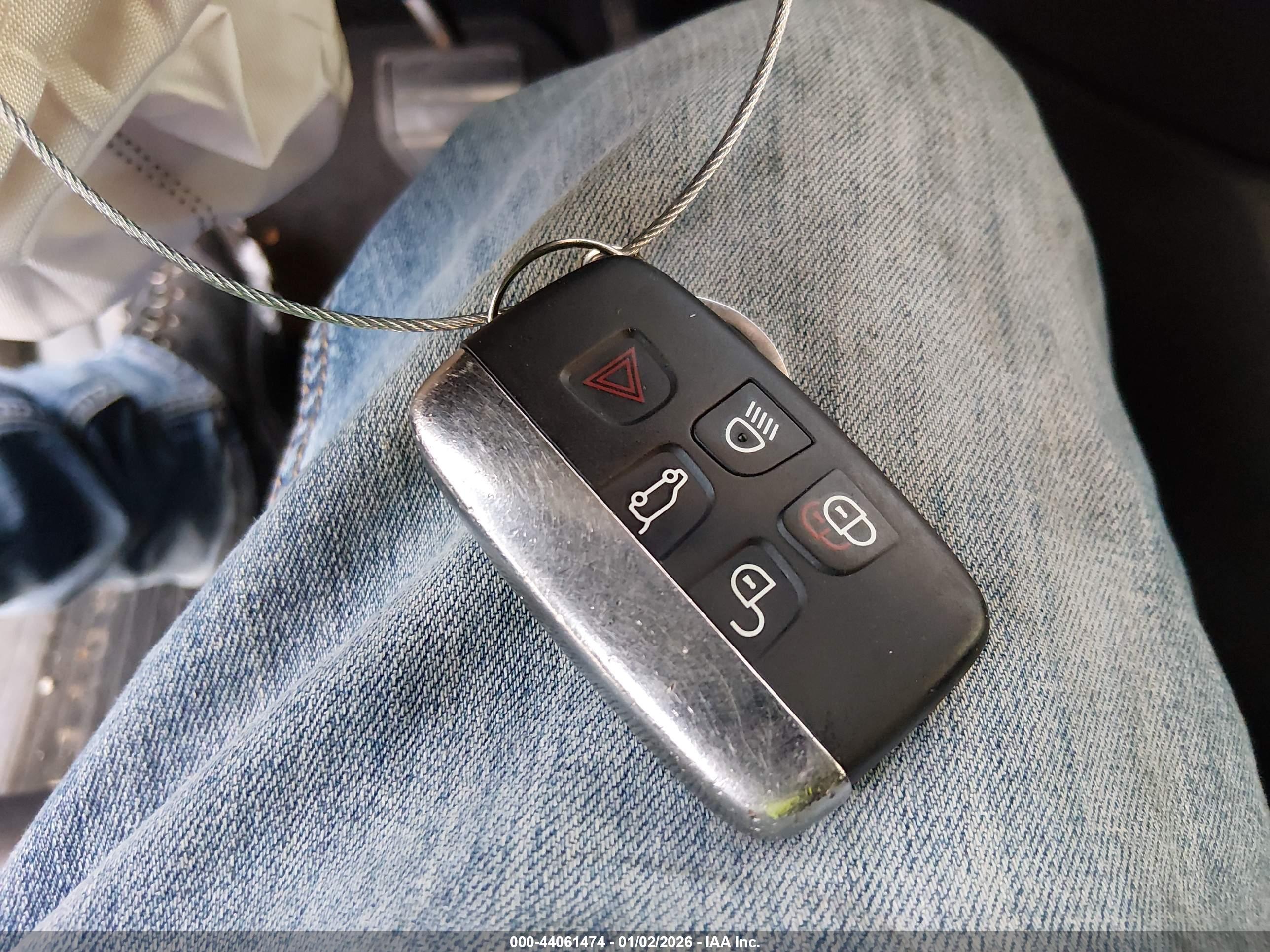 LAND ROVER image 11