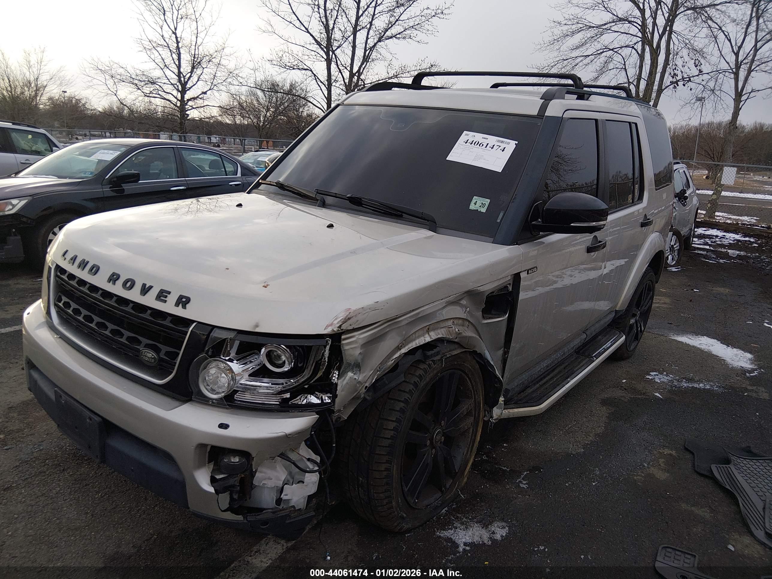 LAND ROVER image 2