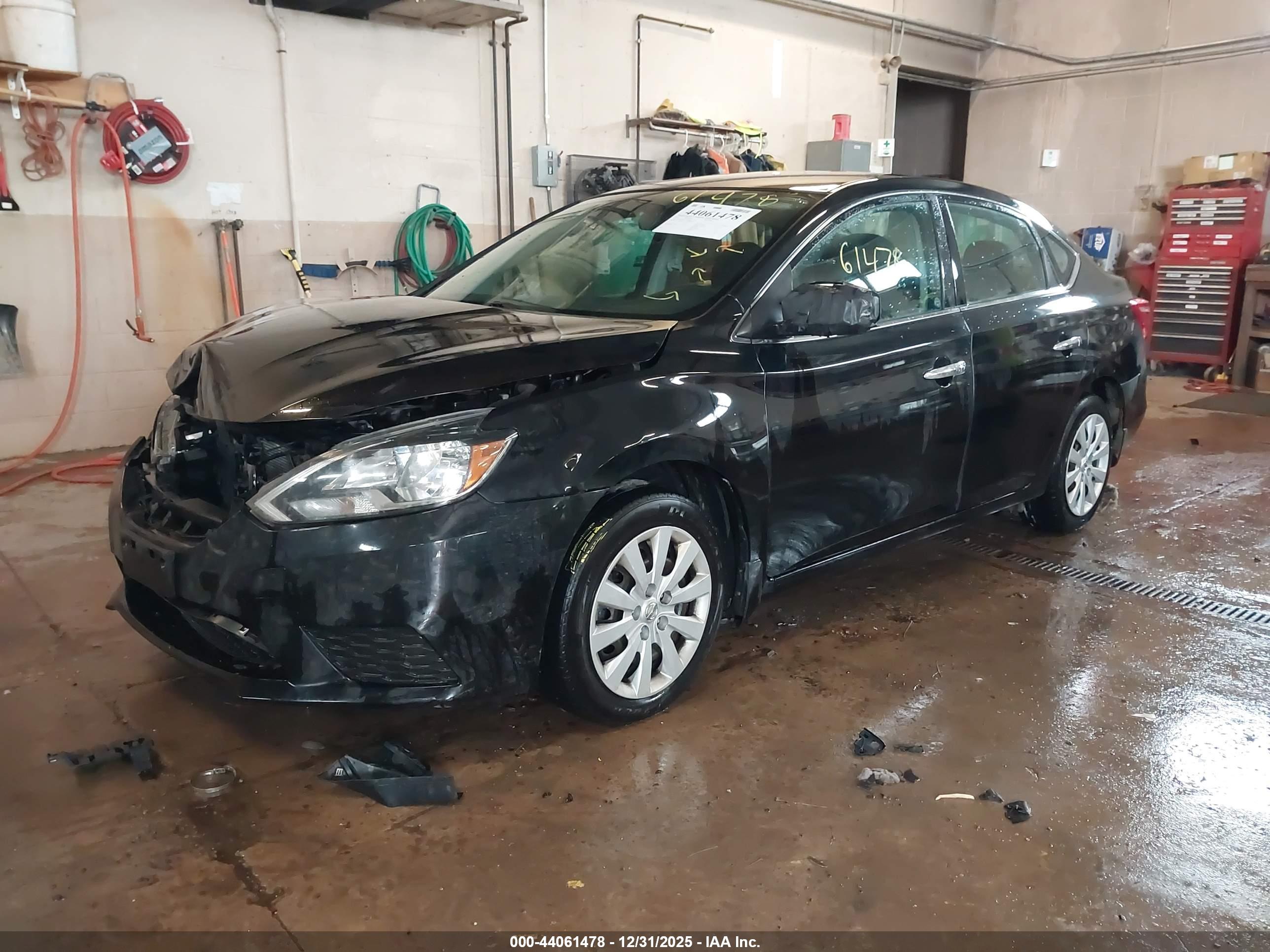 NISSAN SENTRA image 2