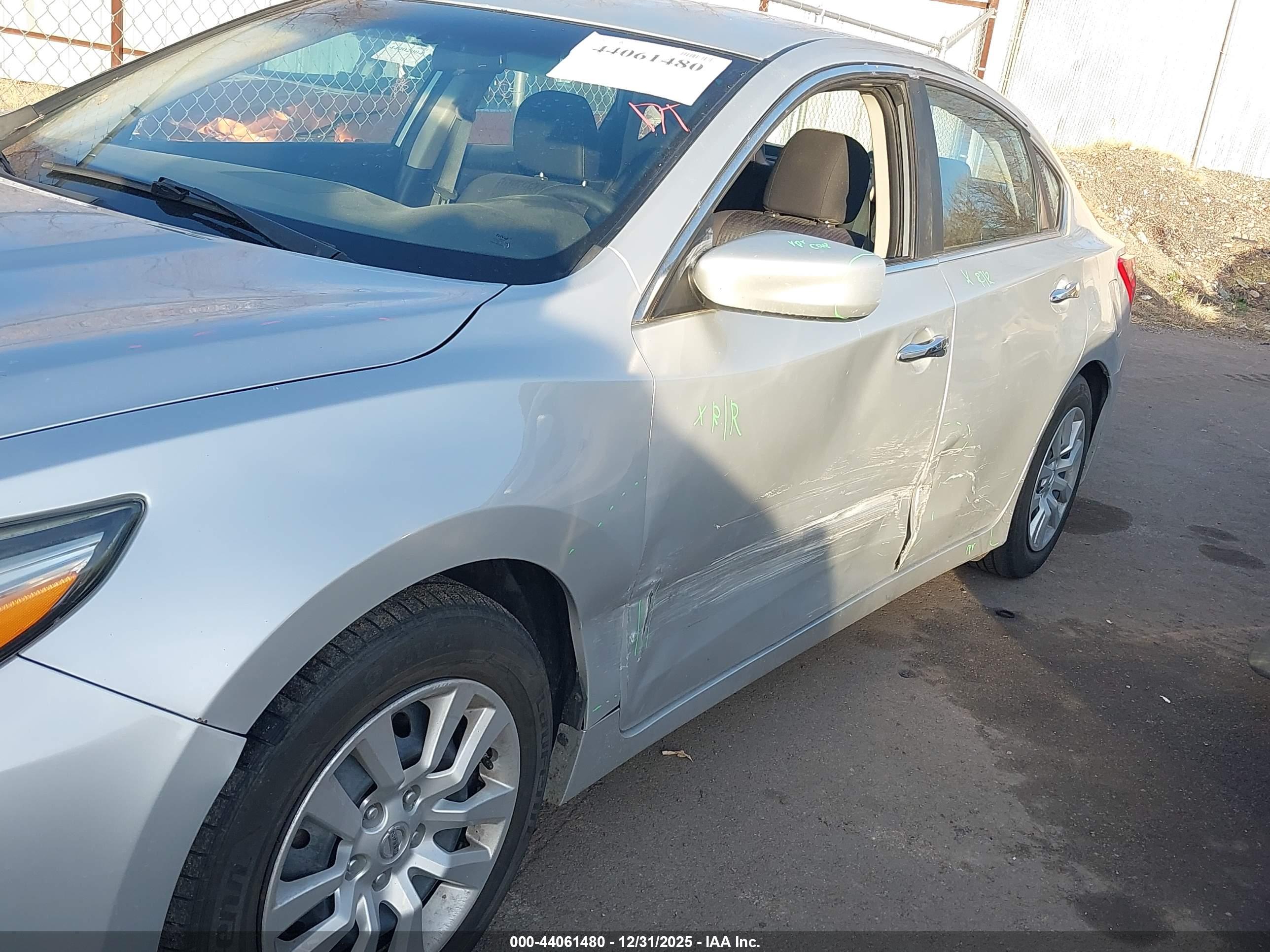 NISSAN ALTIMA image 6
