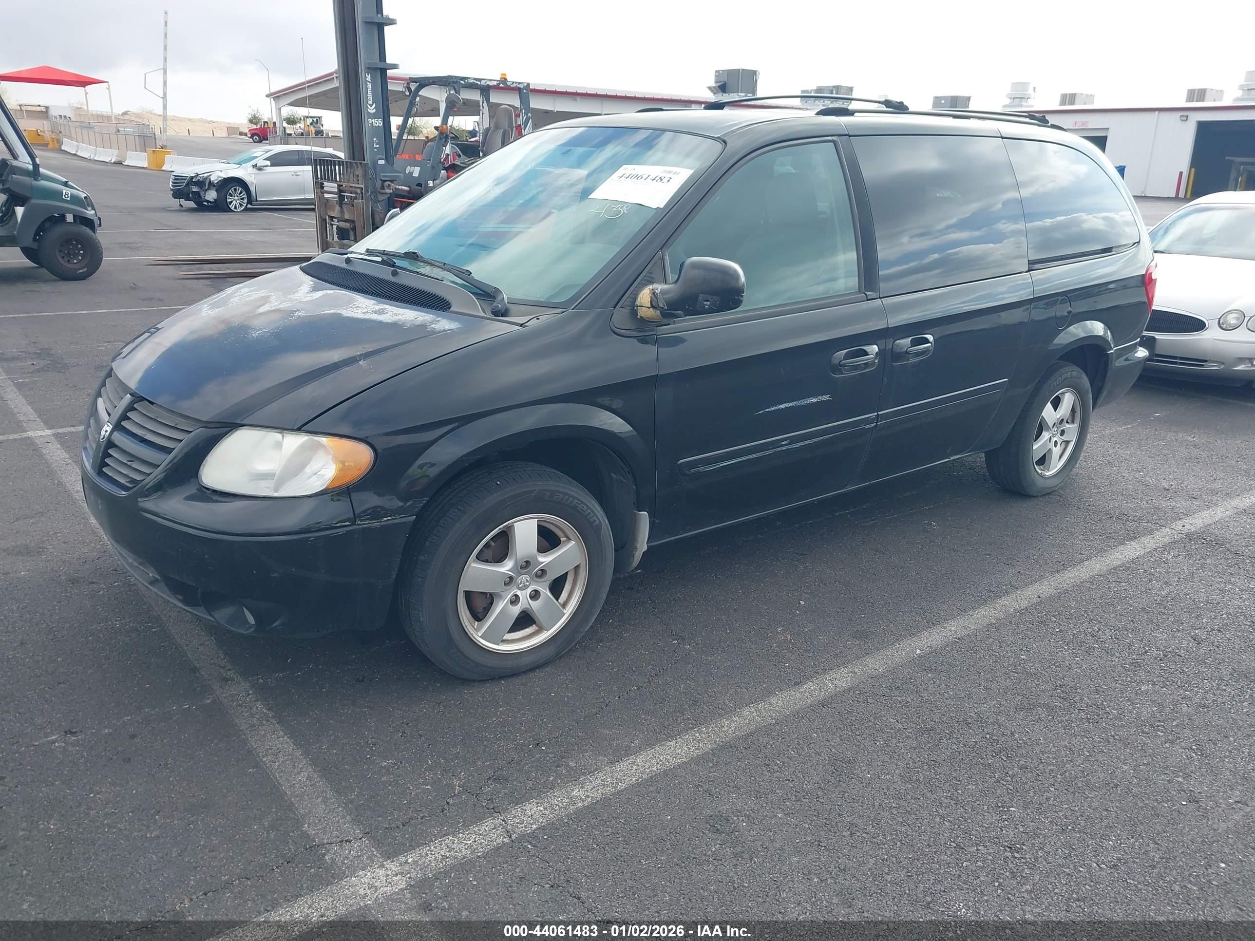 DODGE GRAND image 2