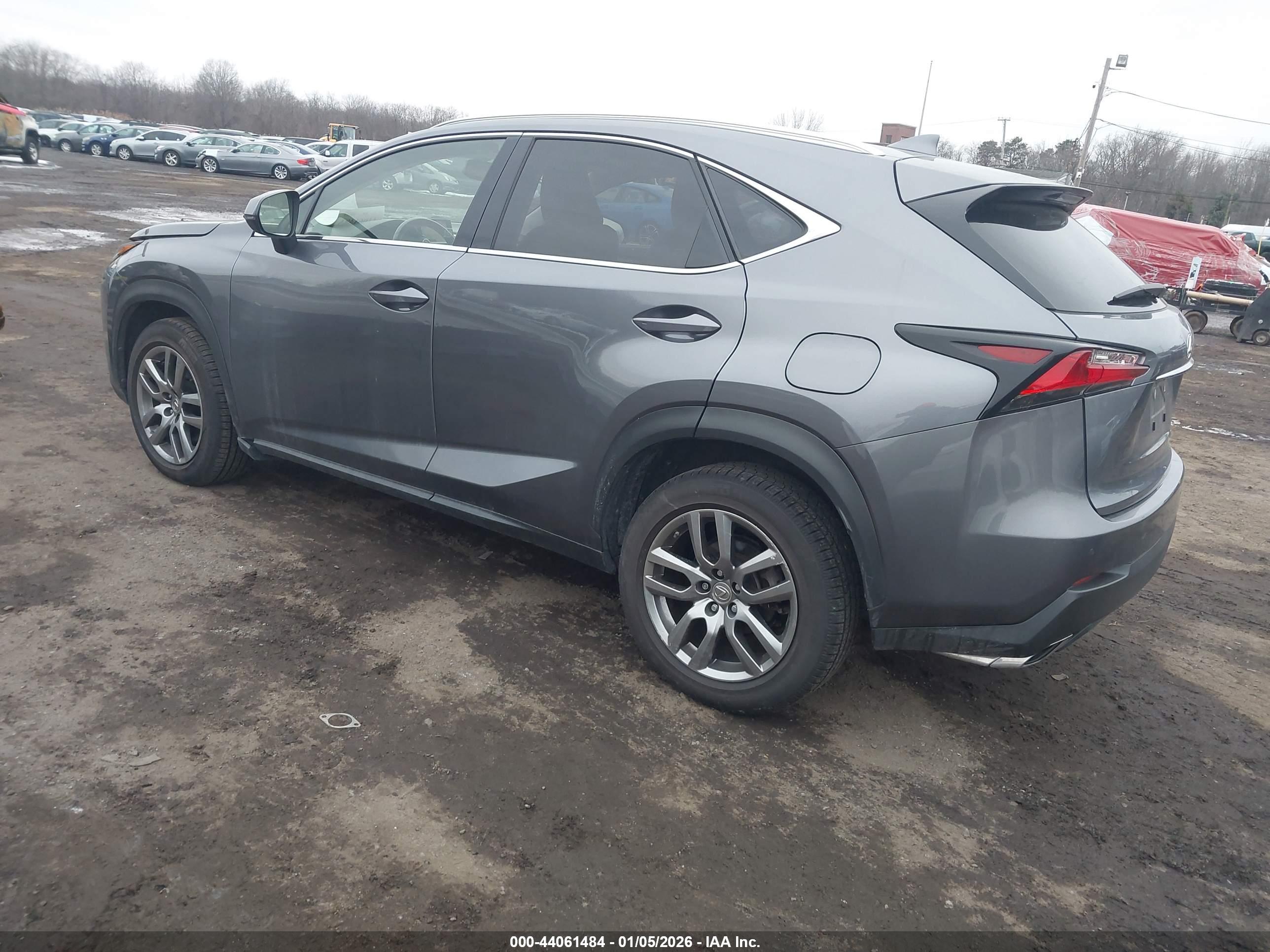 LEXUS NX image 3