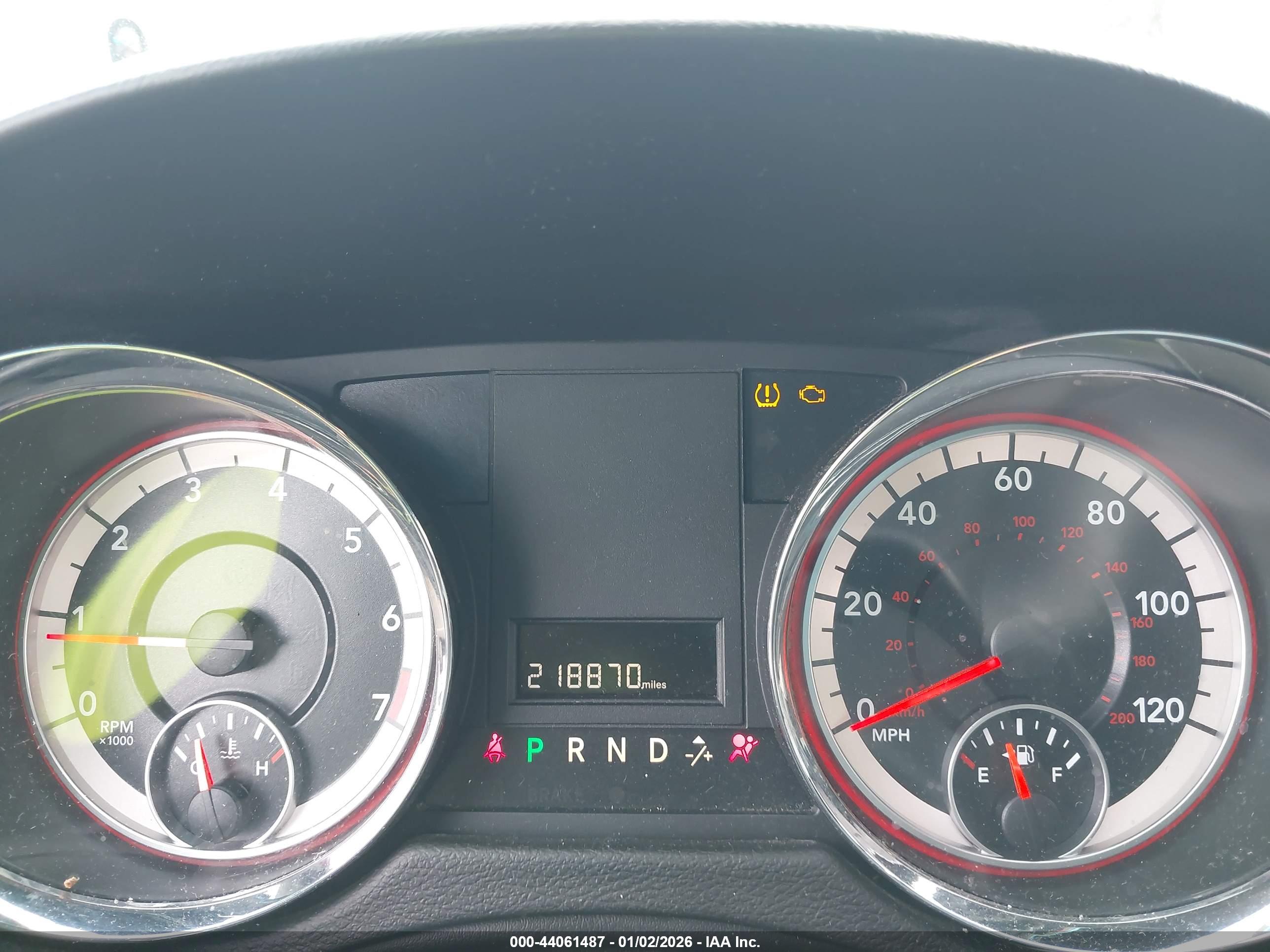 DODGE GRAND image 7